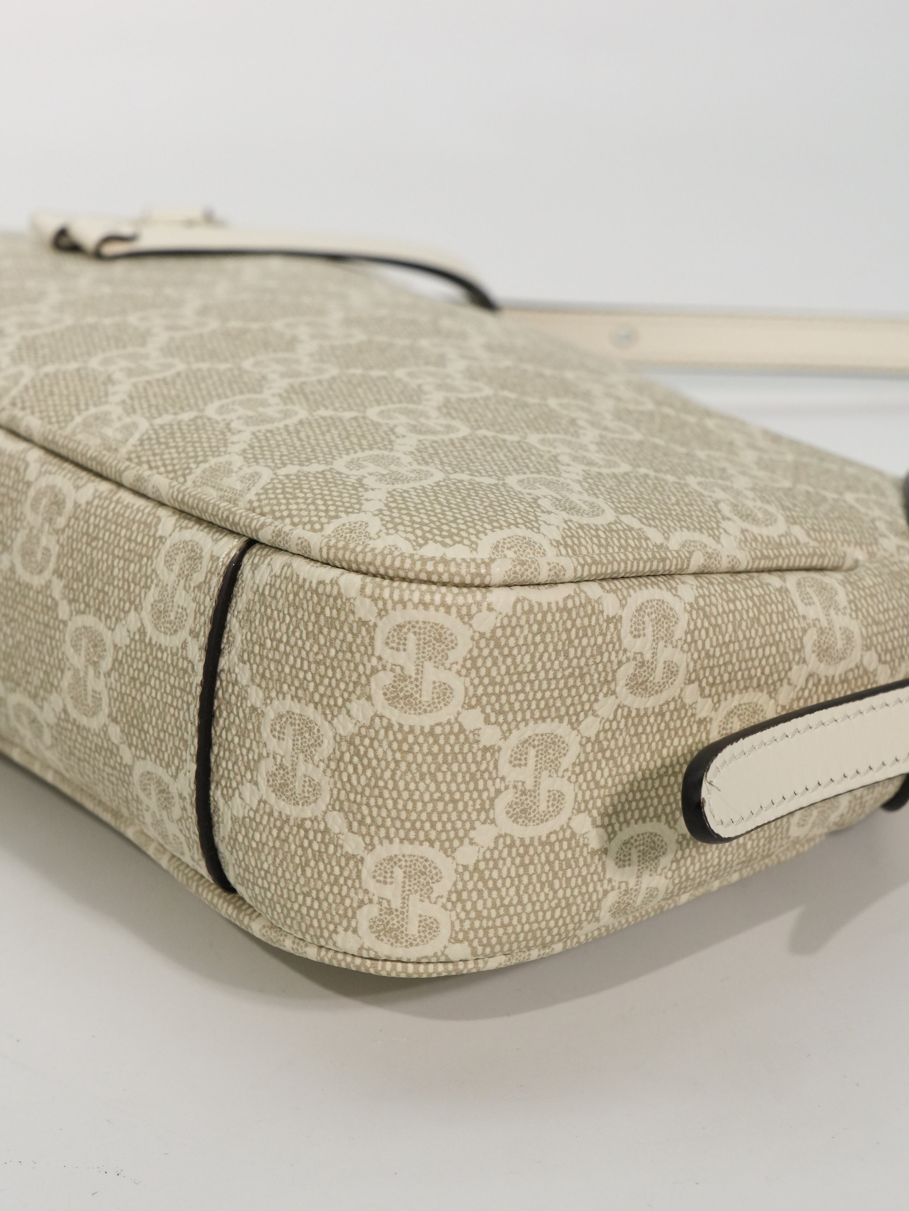 Gucci Emblem GG Monogram