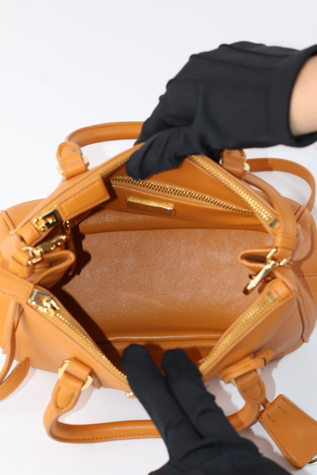 Prada Galleria Small in Pelle