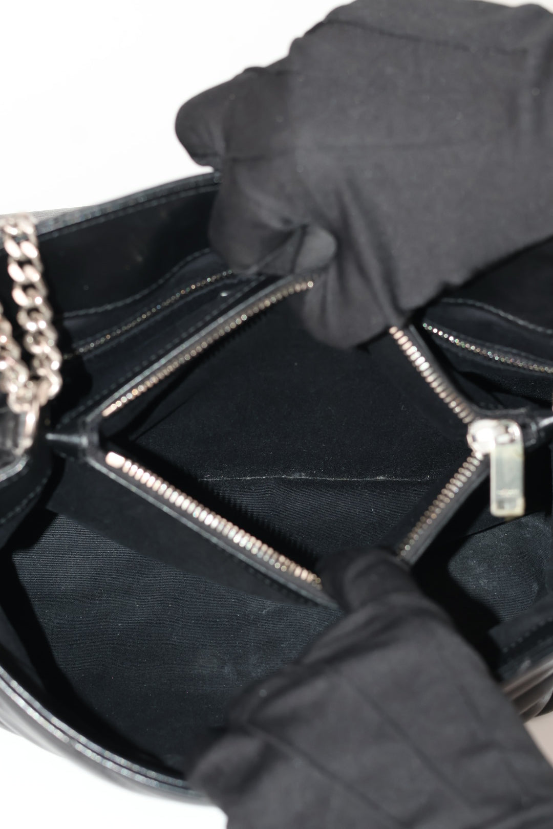 Saint Laurent Lou Lou Media