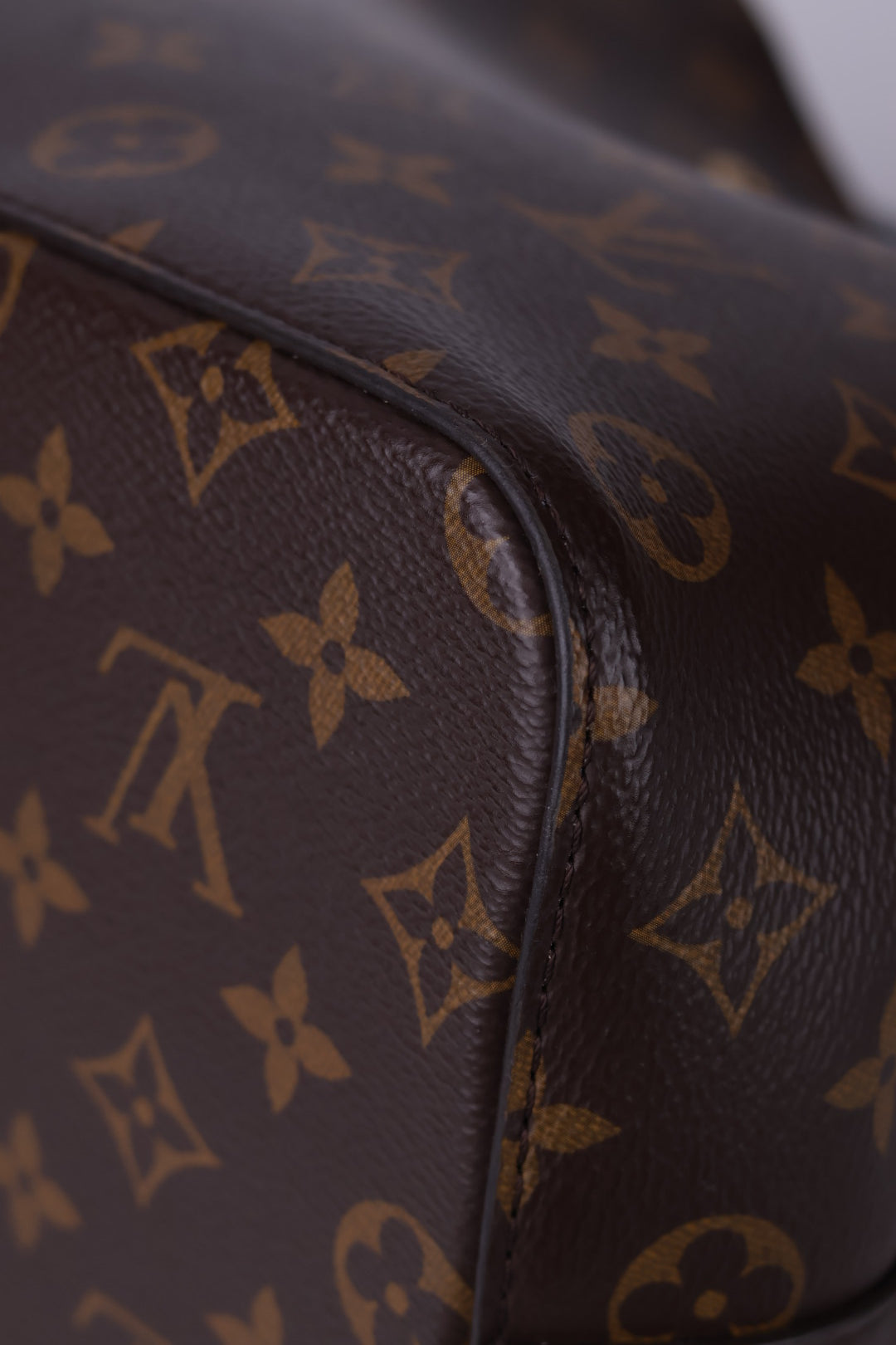 Louis Vuitton Neo Noé MM Monogram