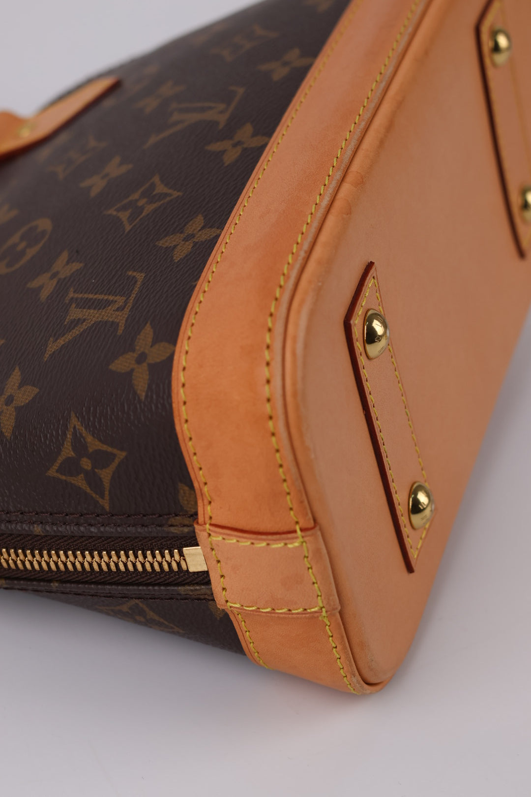 Louis Vuitton Alma BB Monogram