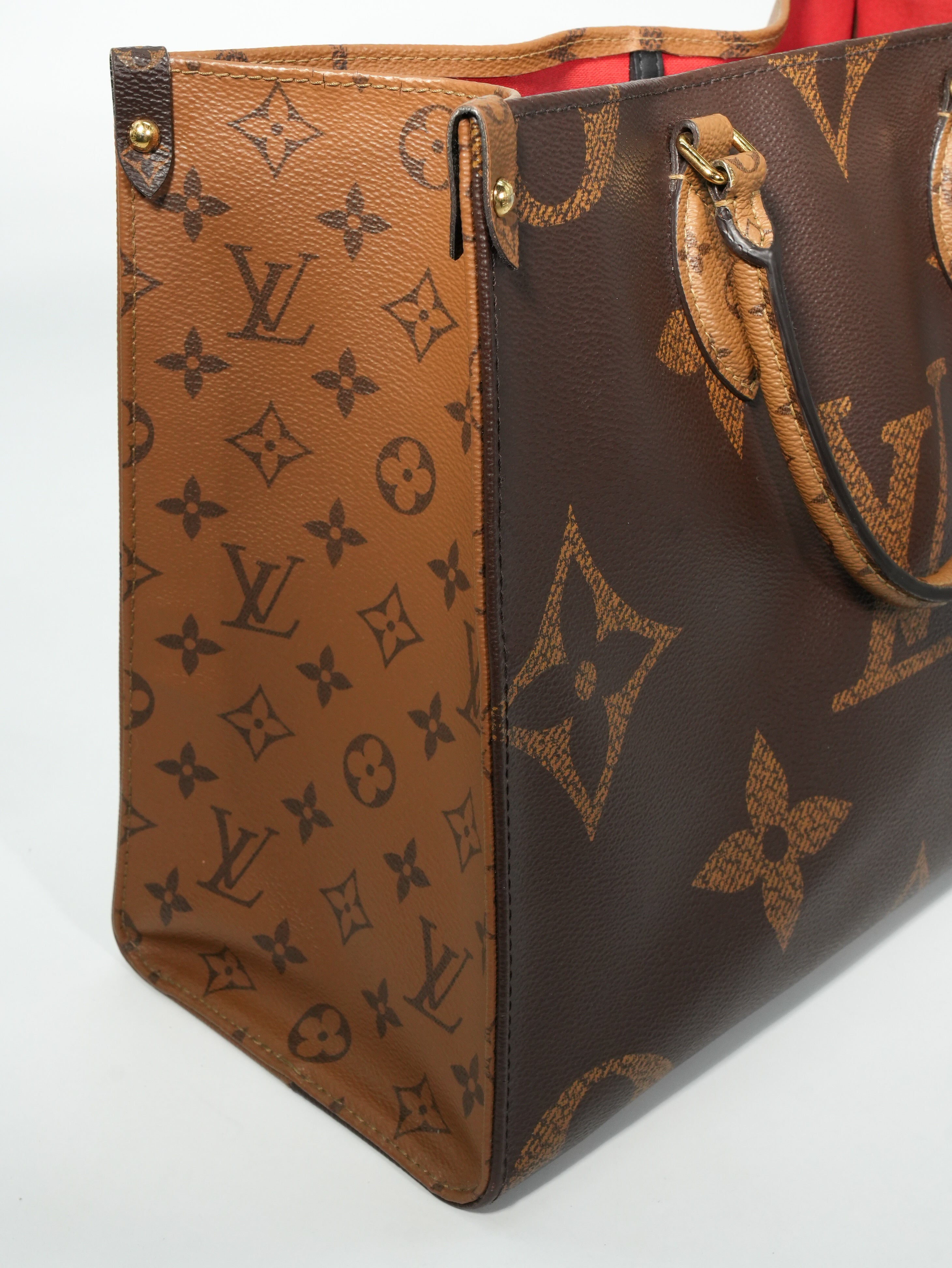 Louis Vuitton OnTheGo MM