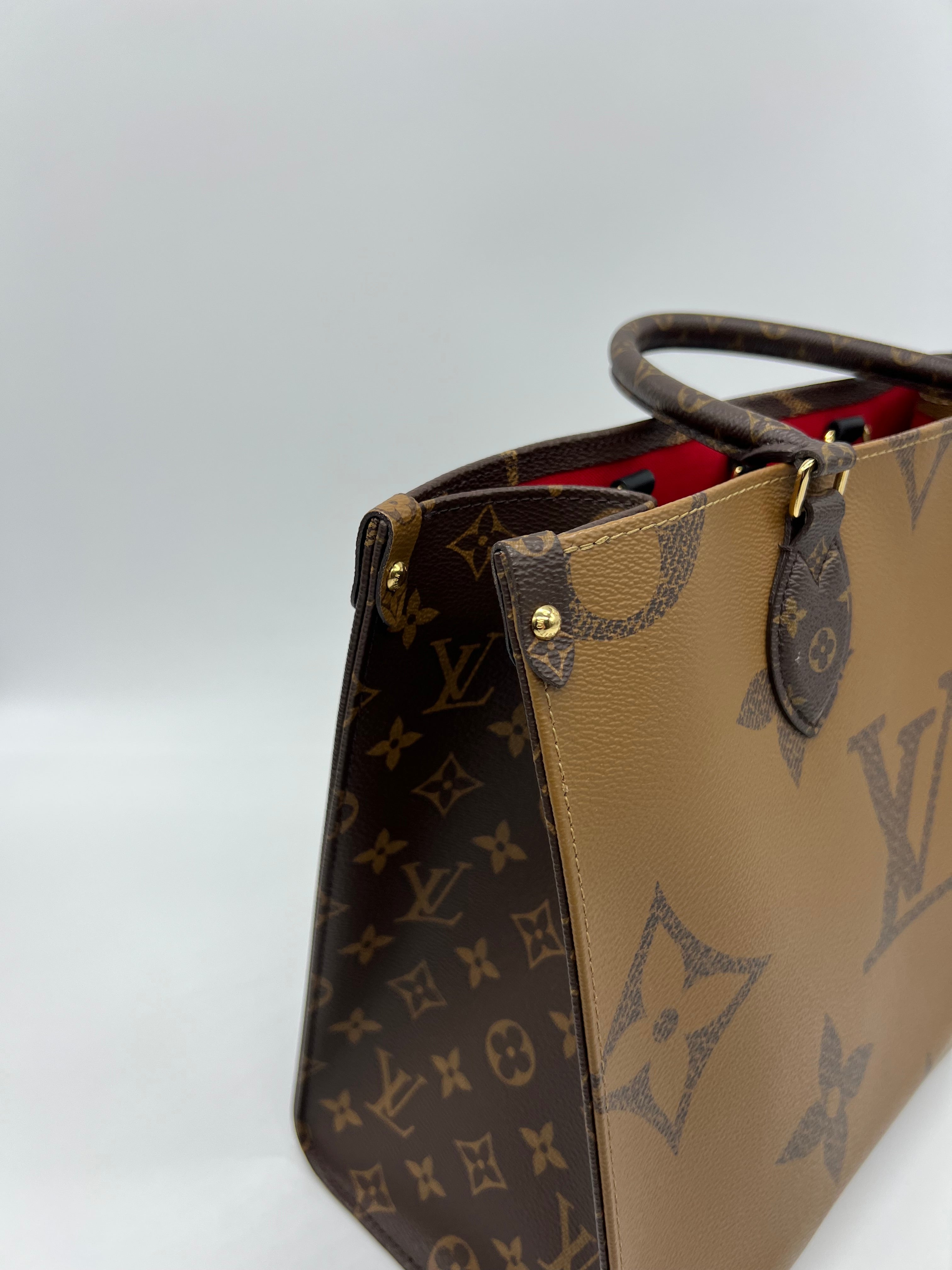 Louis Vuitton OnTheGo MM