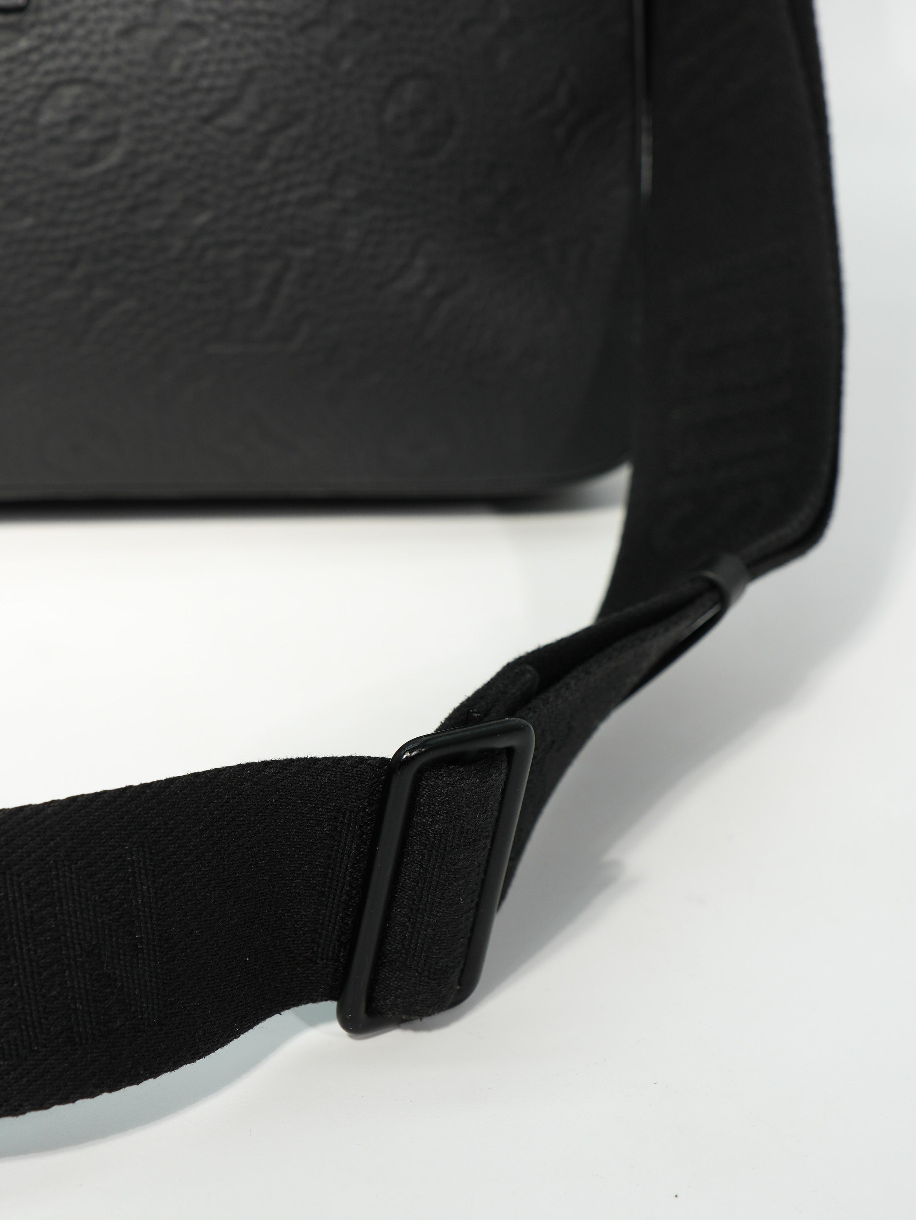 Louis Vuitton Valigetta S Lock Empreinte