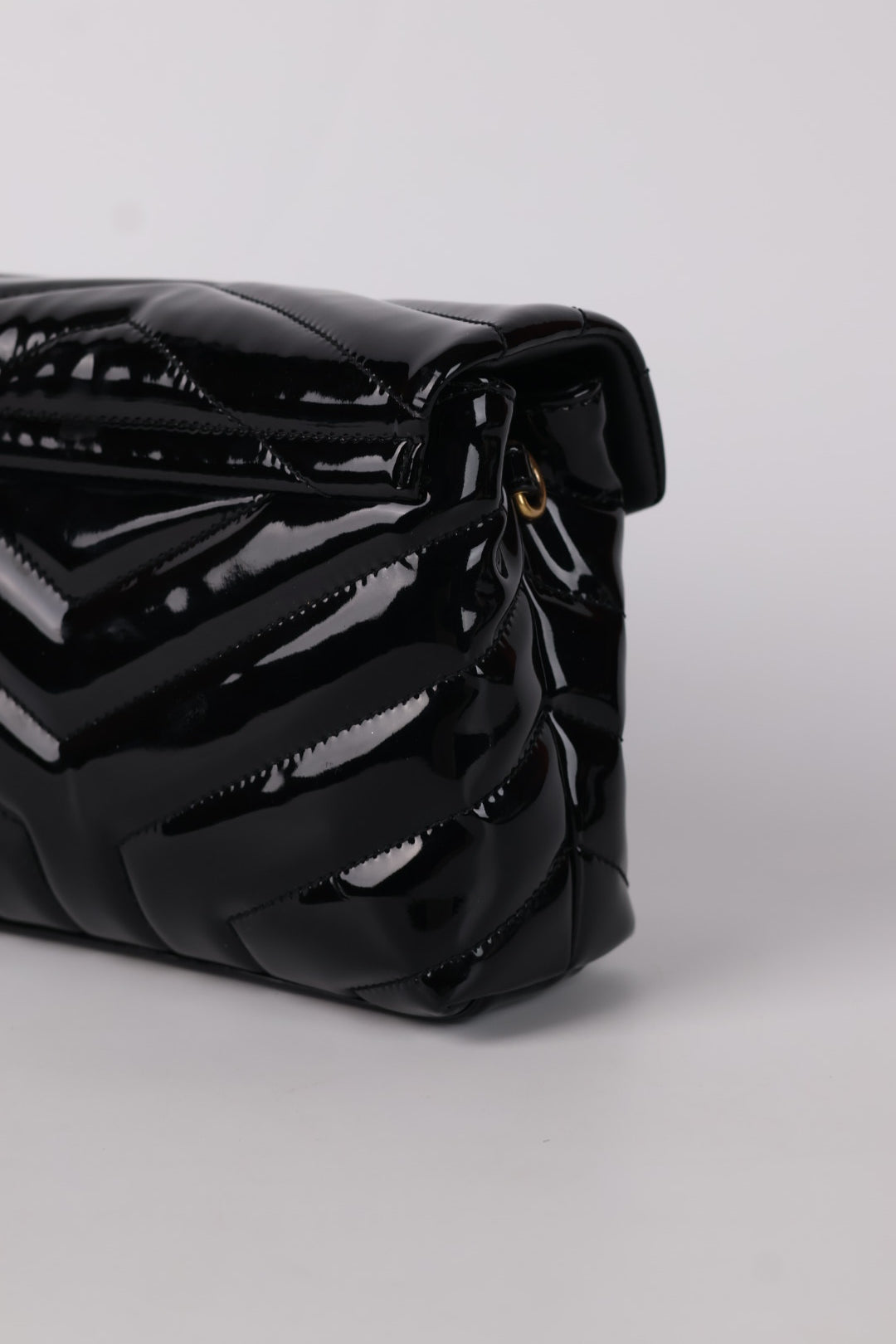 Saint Laurent Lou Lou Toy Vernis