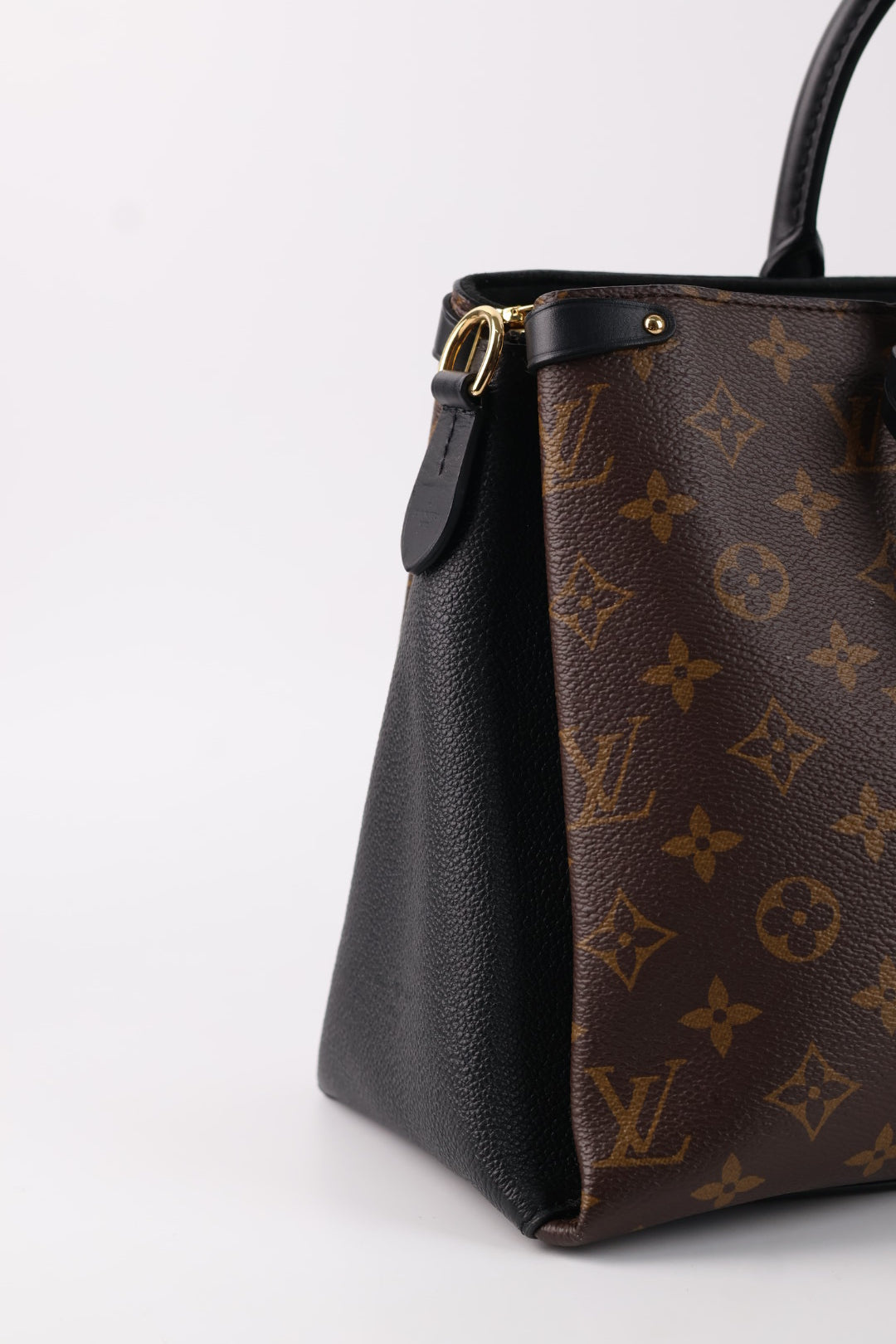 Louis Vuitton Soufflot MM Monogram