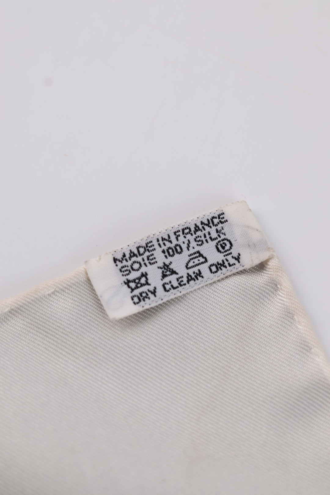 Hermès Carré 90 Ex Libris En Camouflage