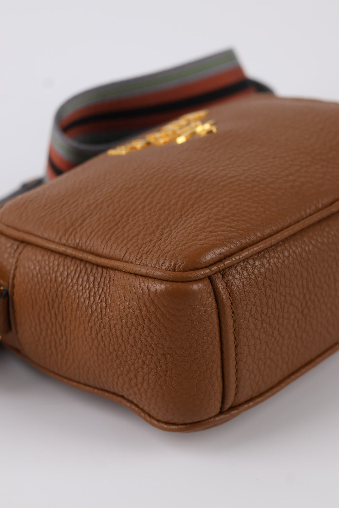 Prada Mini Camera Bag in Pelle