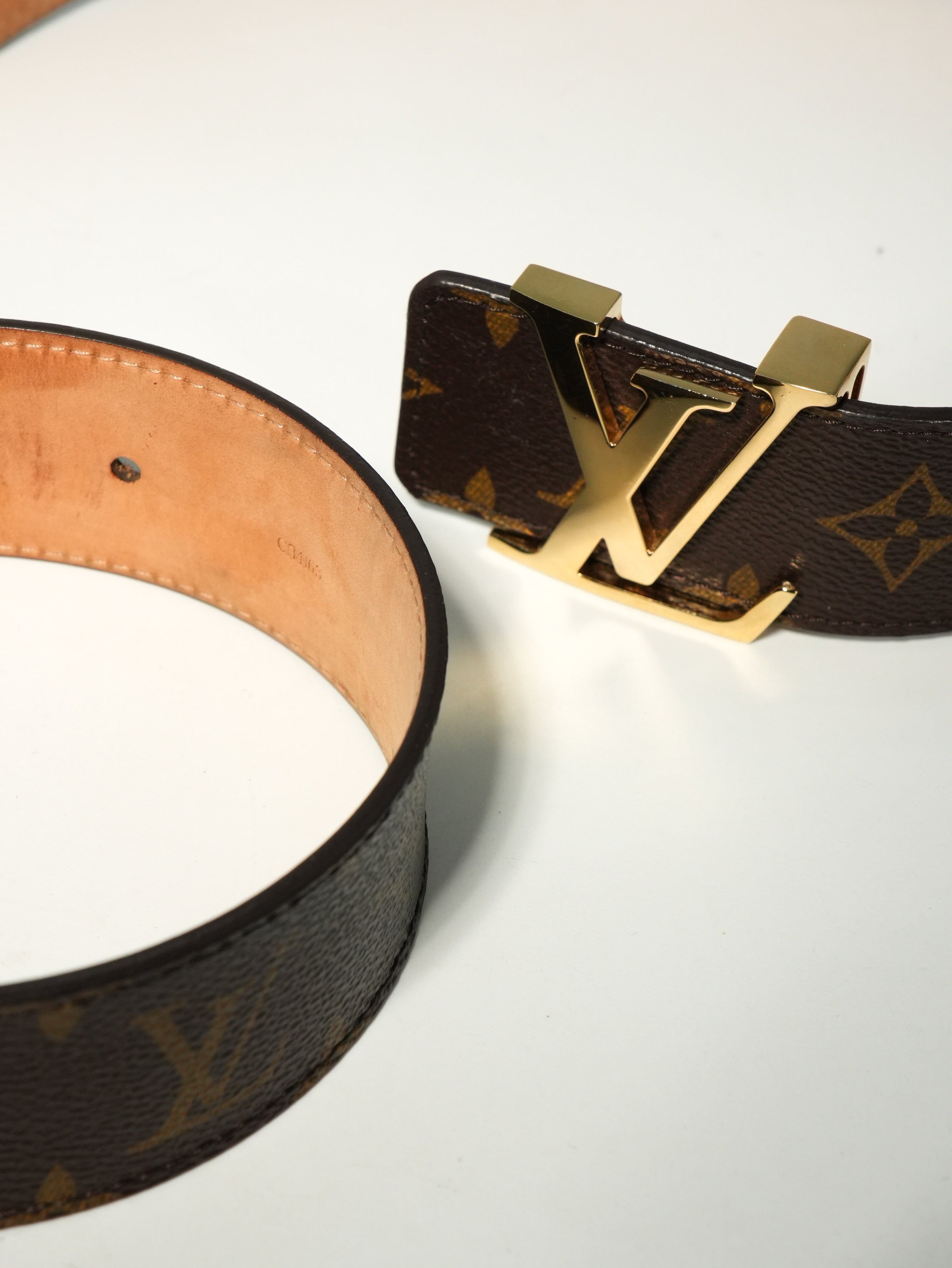Louis Vuitton Cintura Initiales Monogram