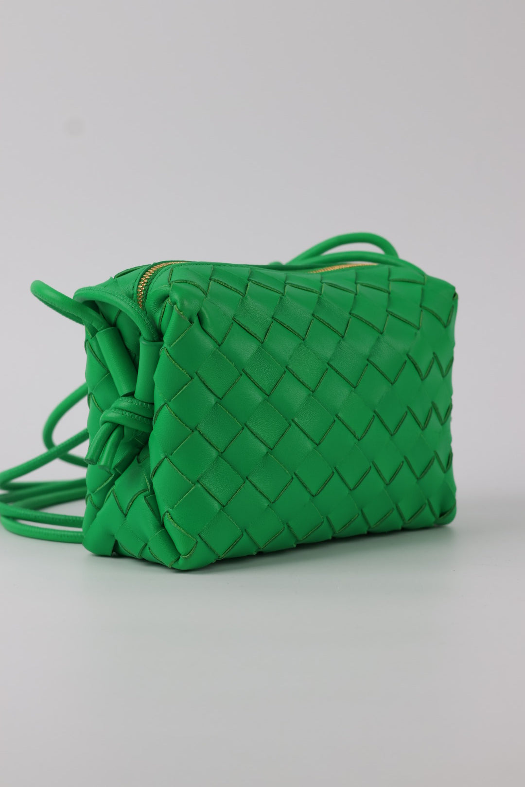 Bottega Veneta Loop in Pelle