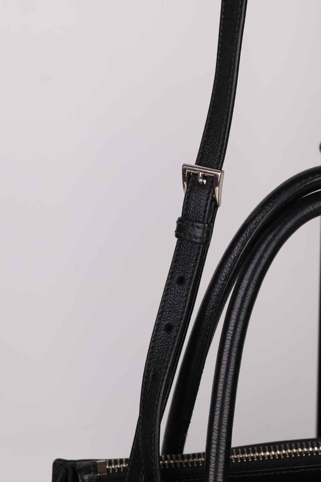 Prada Tote in Pelle Borchie