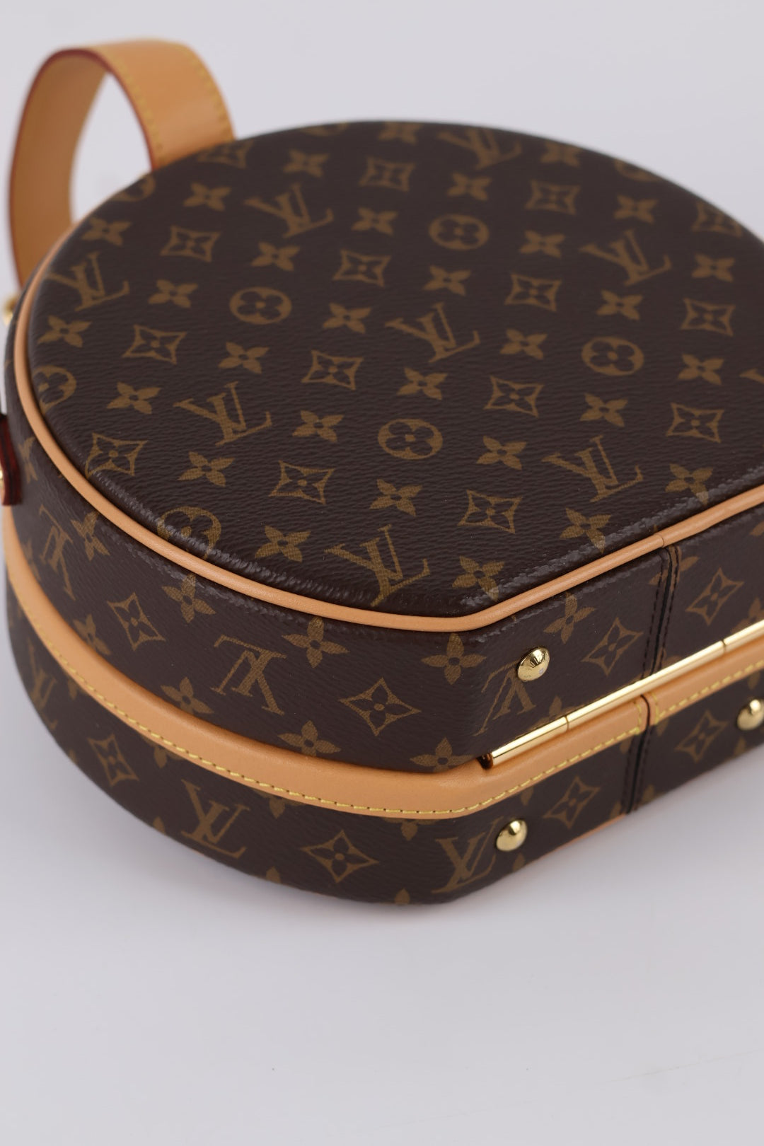Louis Vuitton Petite Boîte Chapeau
