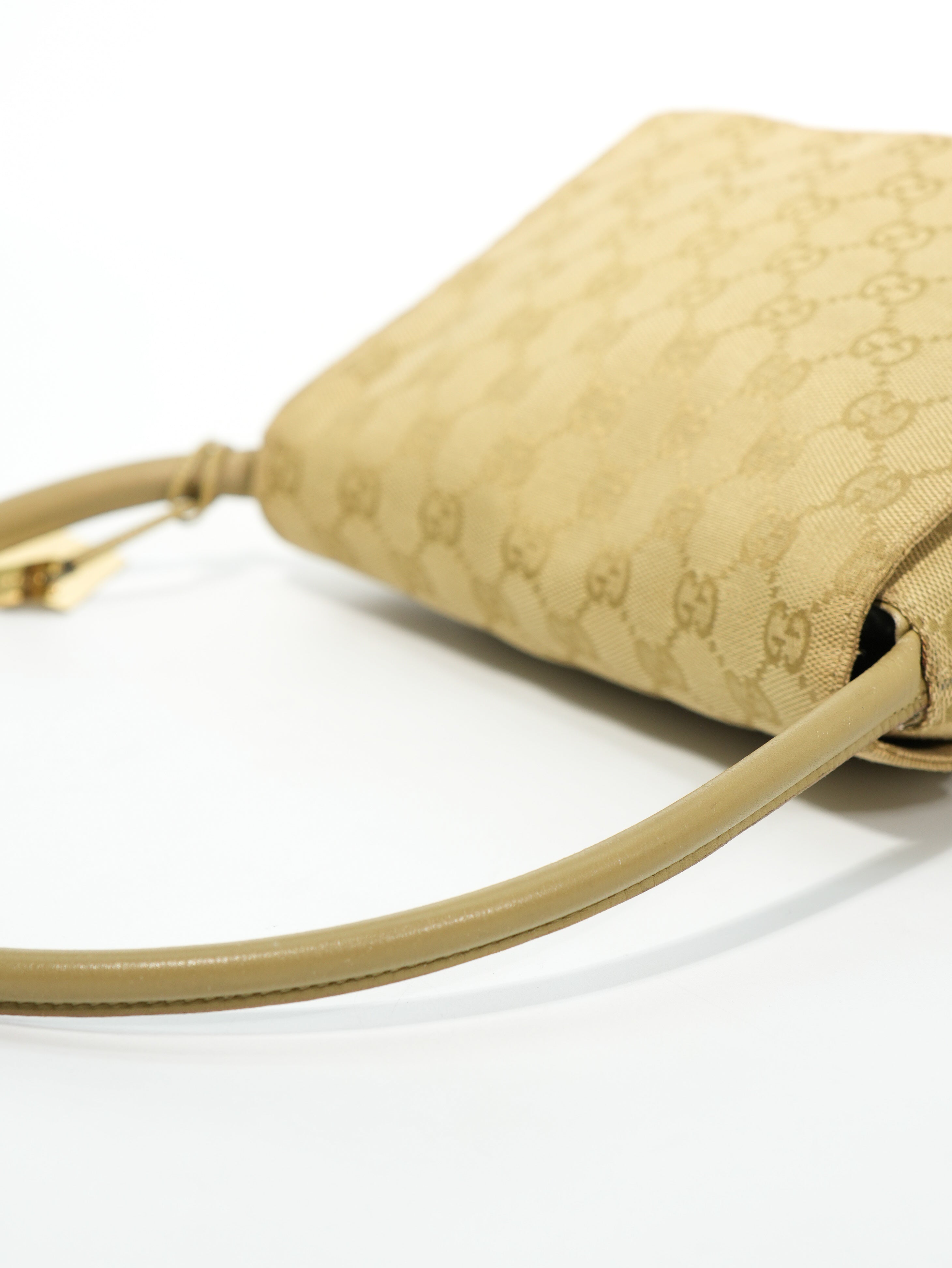 Gucci A Spalla GG Wave Vintage