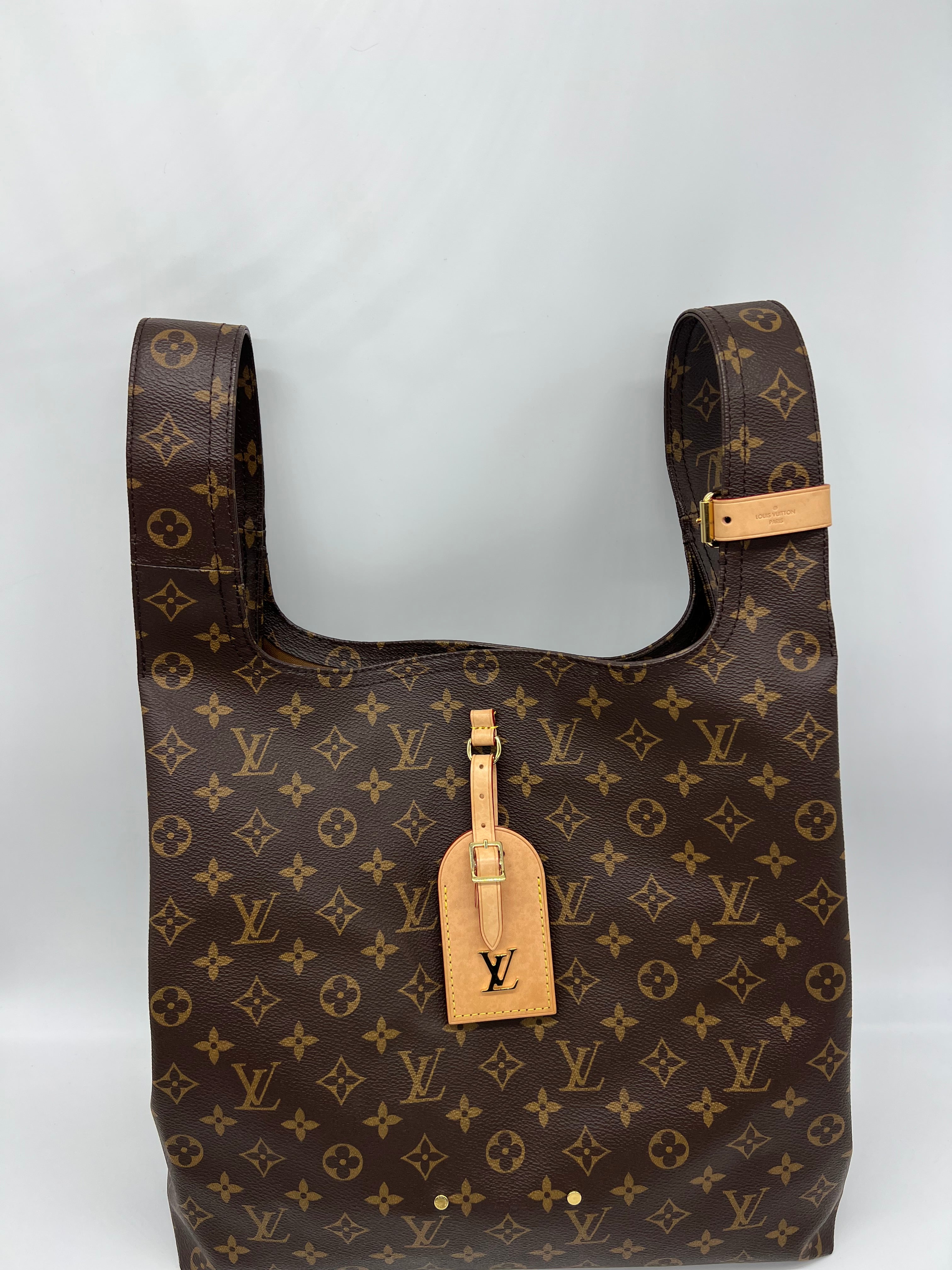 Louis Vuitton Atlantis GM Monogram