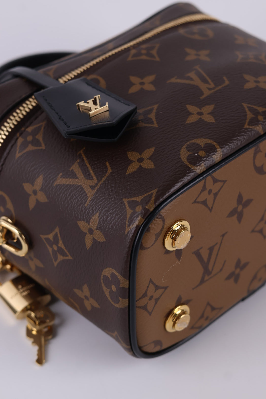 Louis Vuitton Vanity Monogram