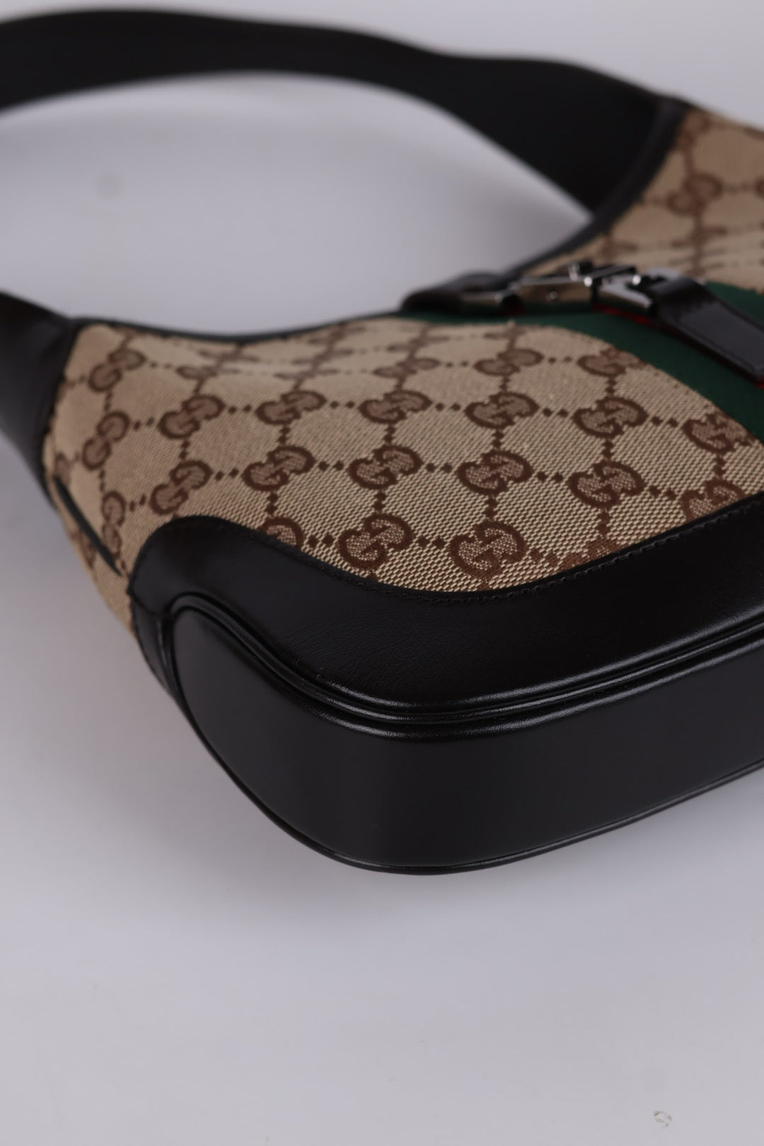 Gucci Jackie GG Wave