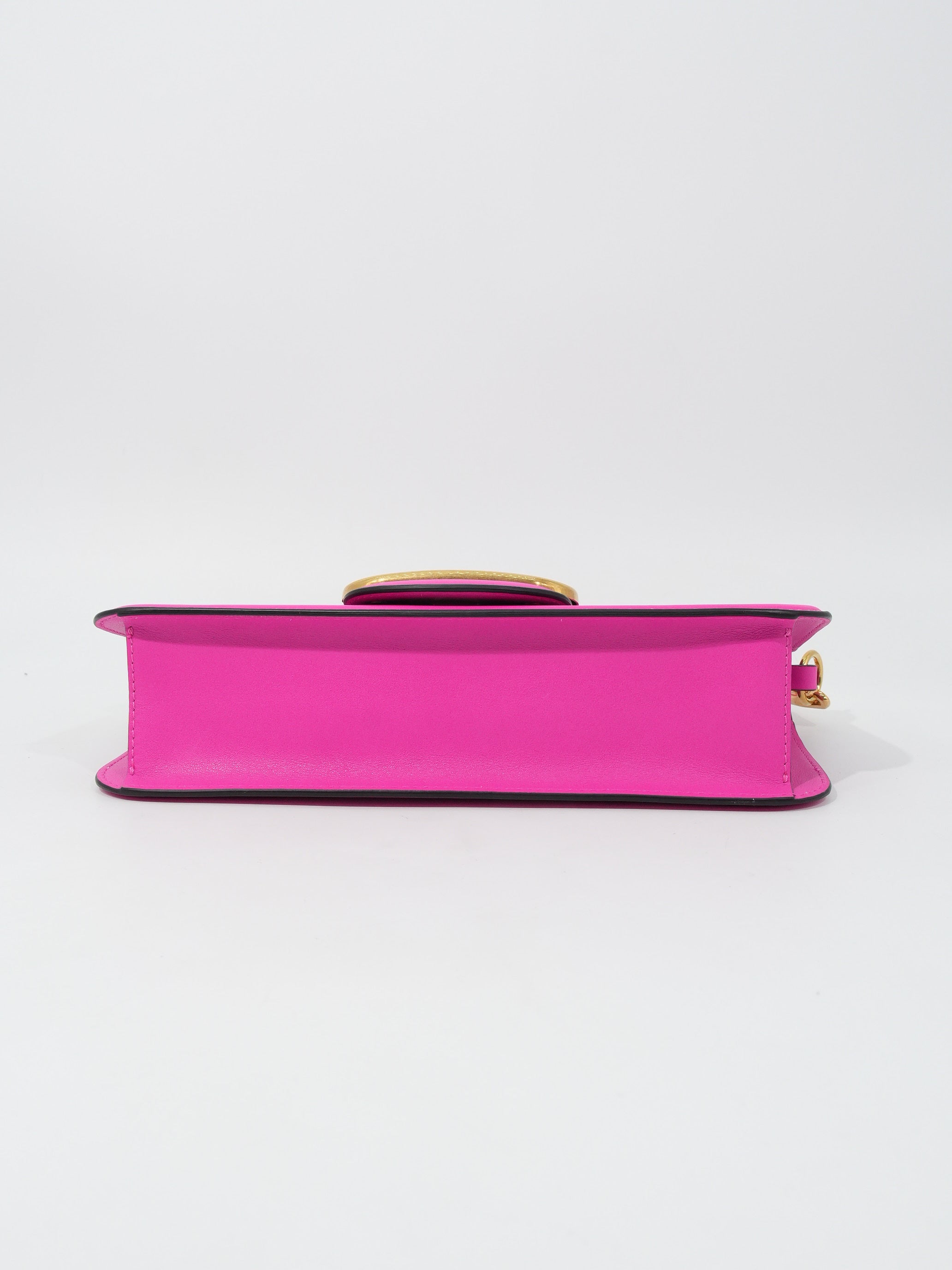 Valentino Locó Media