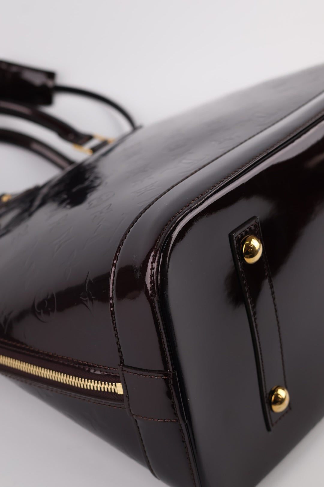 Louis Vuitton Alma MM Vernis