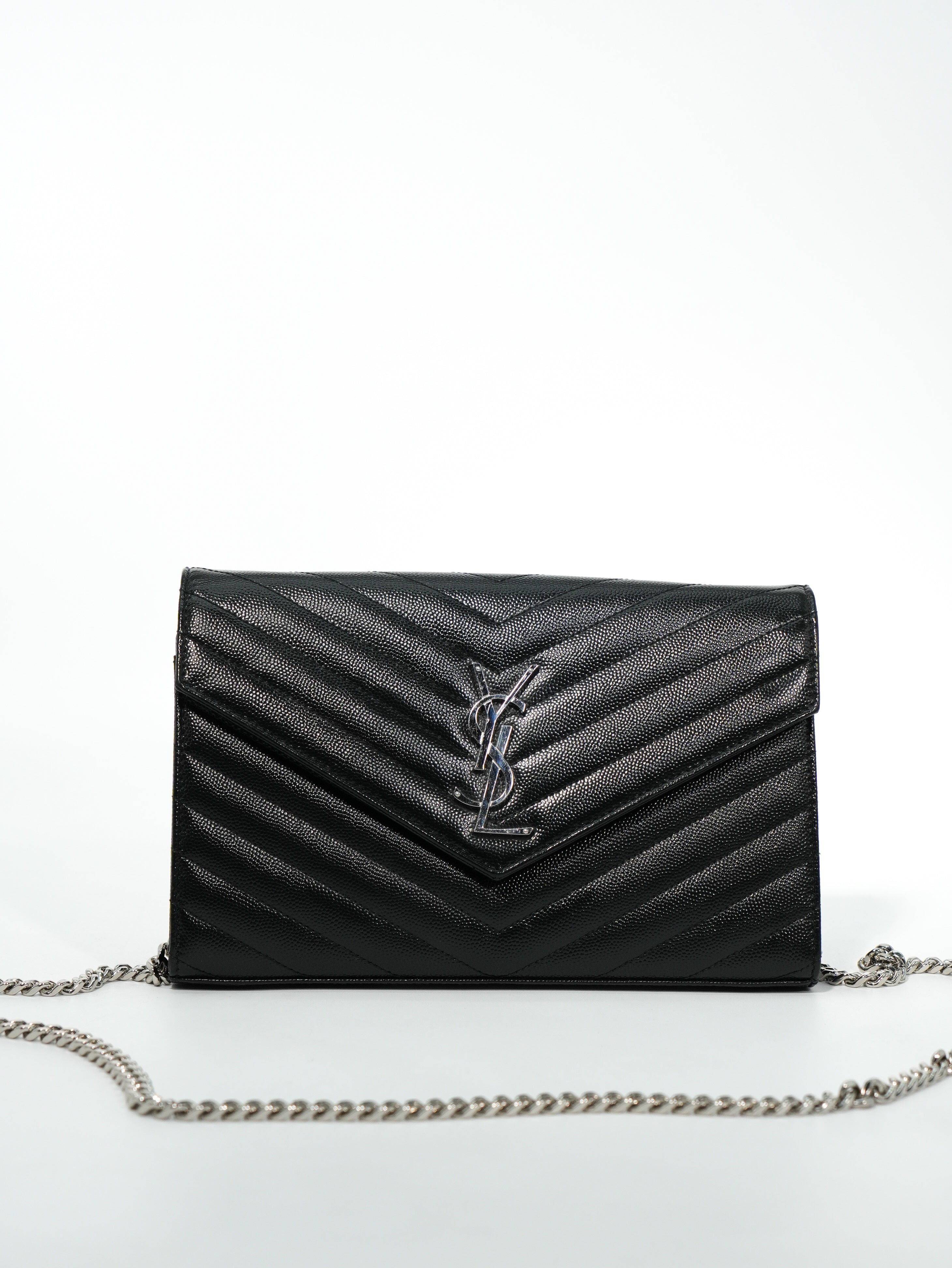 Saint Laurent Cassandre Grain de Poudre