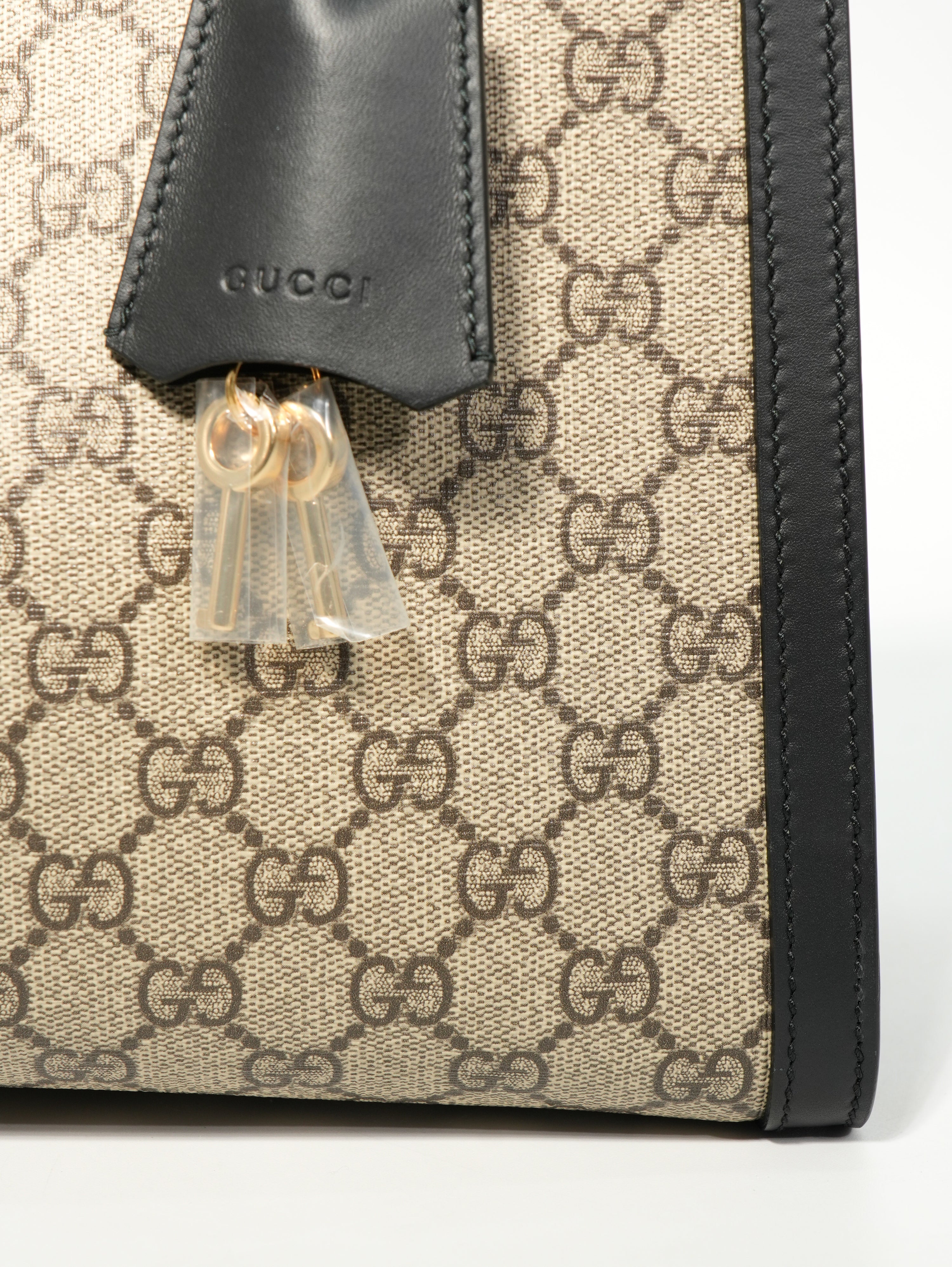 Gucci Padlock Grande GG Supreme