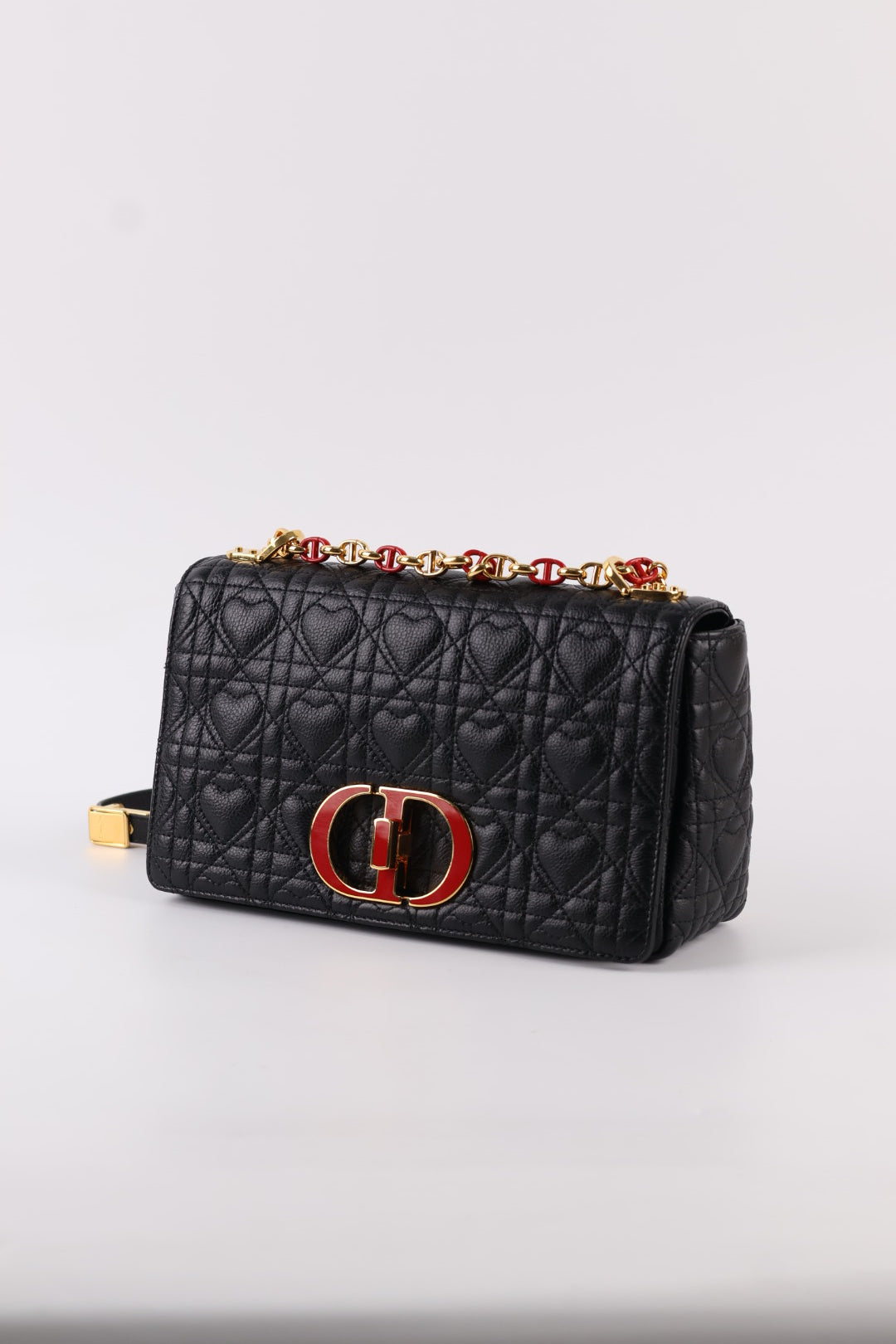 Dior Caro Media Dioramour