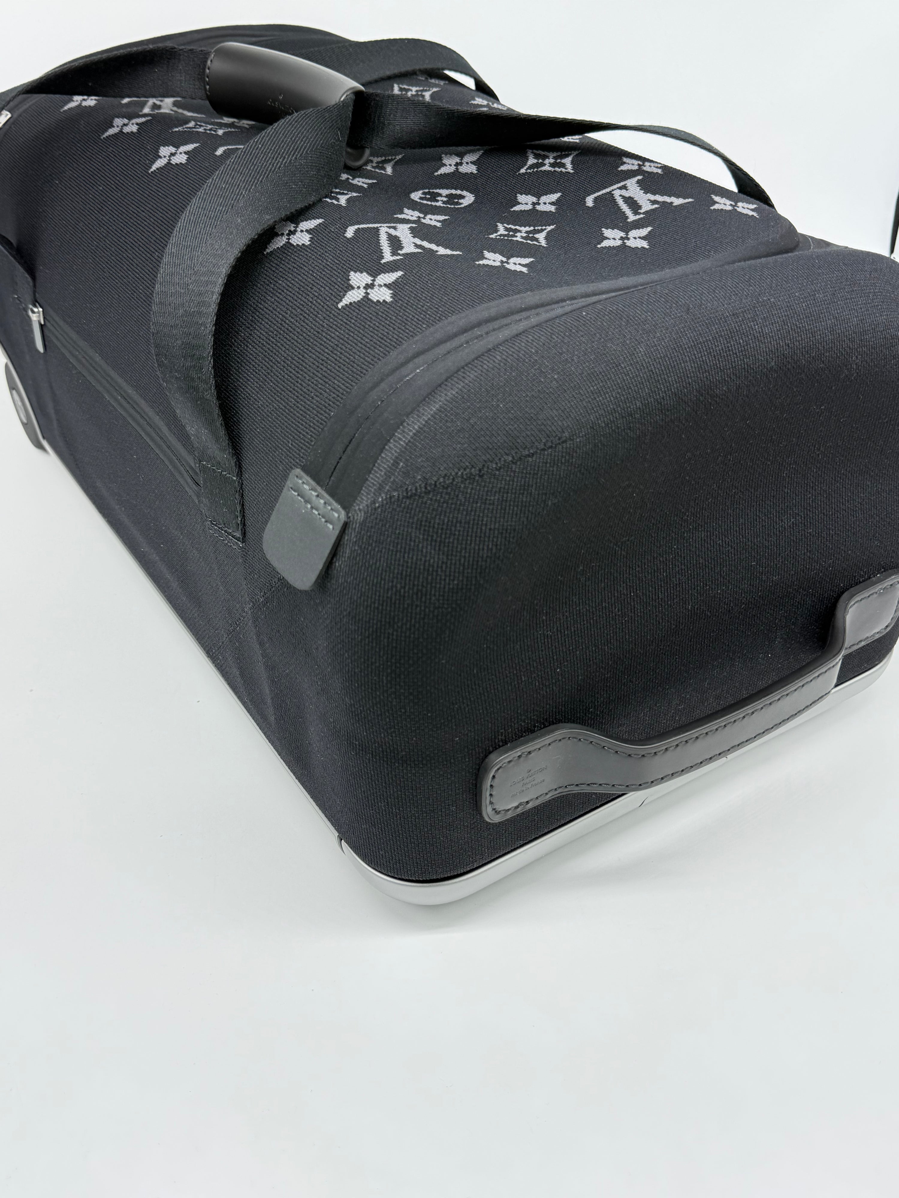 Louis Vuitton Horizon Duffle 55