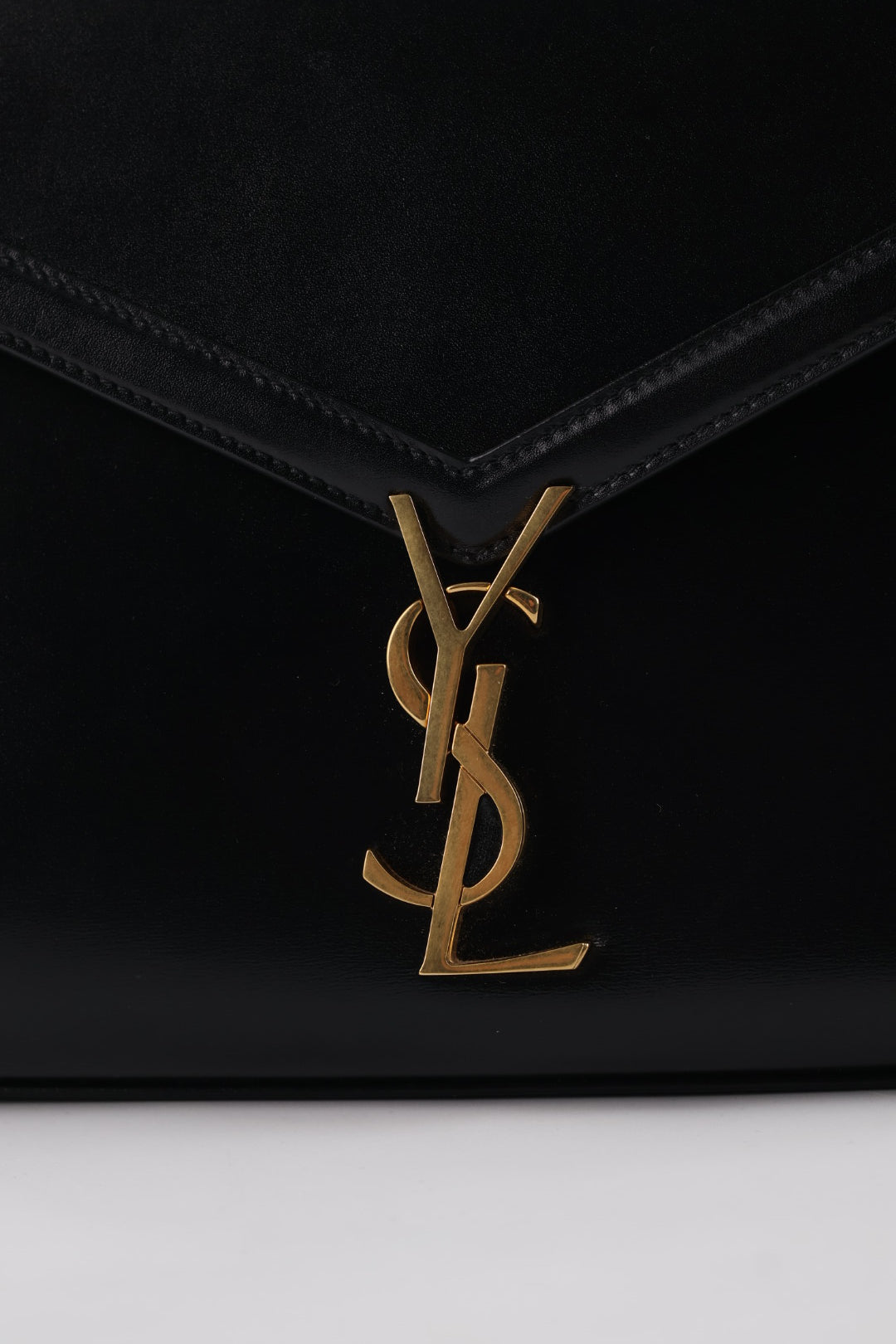 Saint Laurent Cassandra Media