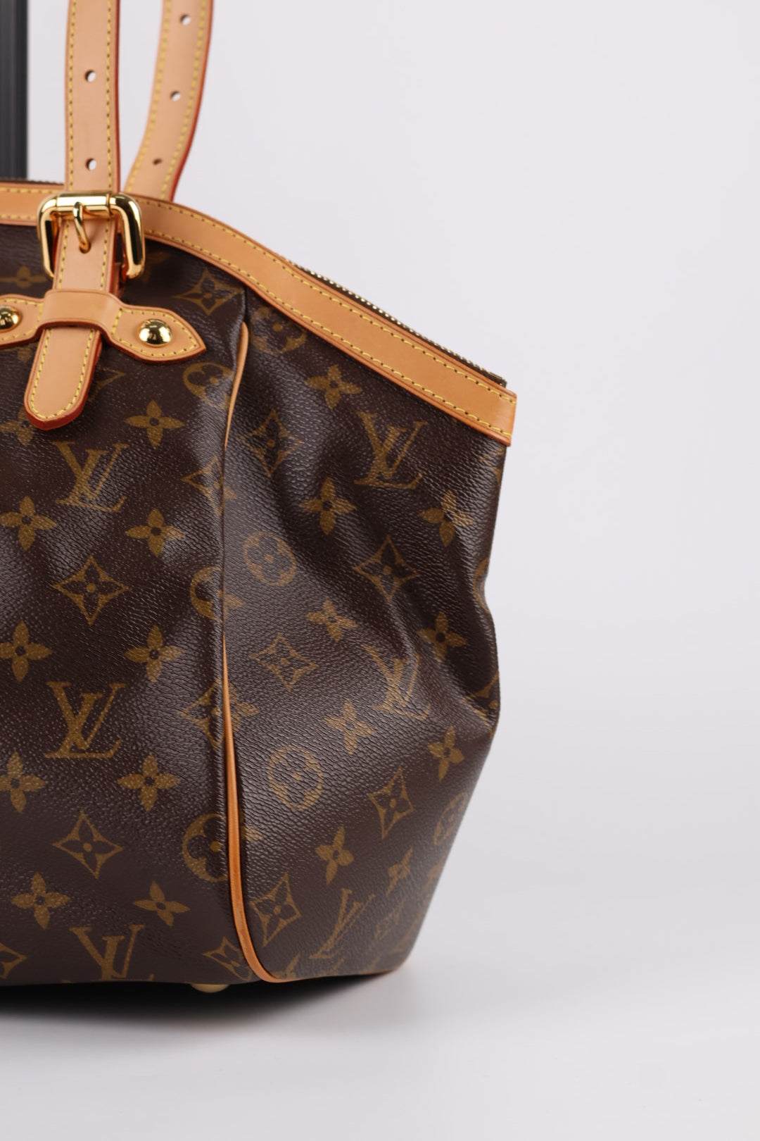 Louis Vuitton Tivoli GM Monogram