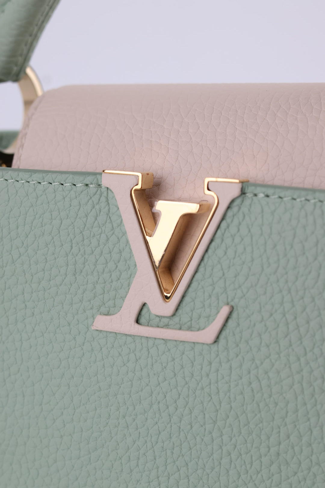 Louis Vuitton Capucines BB