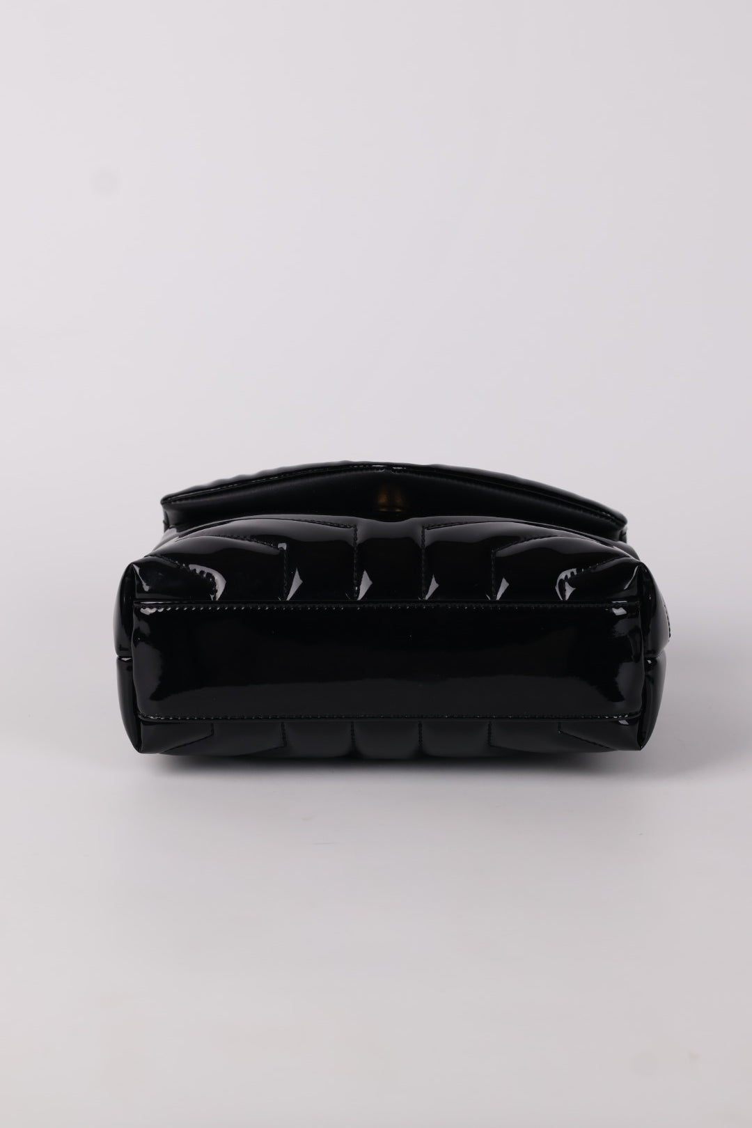 Saint Laurent Lou Lou Toy Vernis