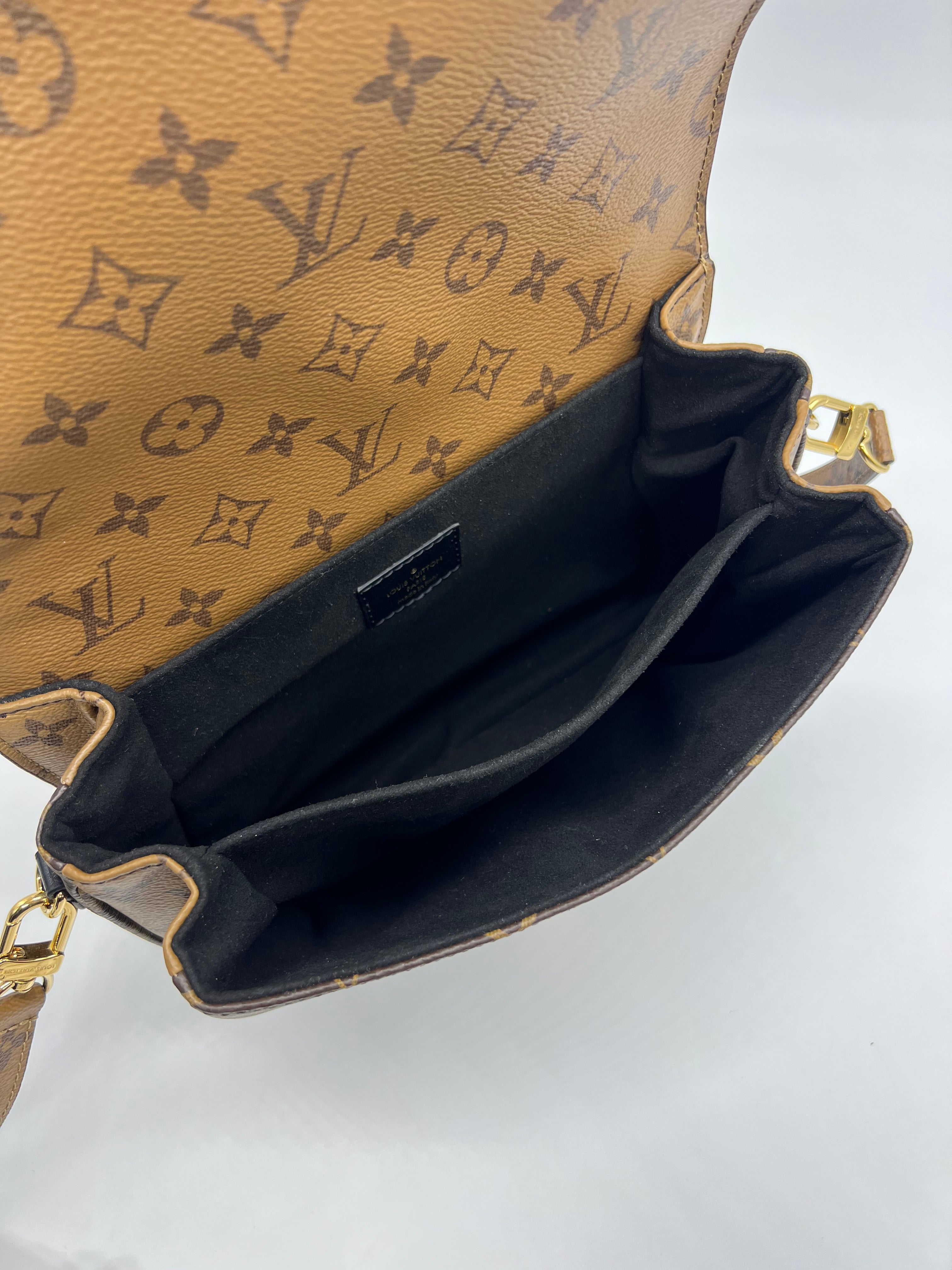 Louis Vuitton Métis Reverse