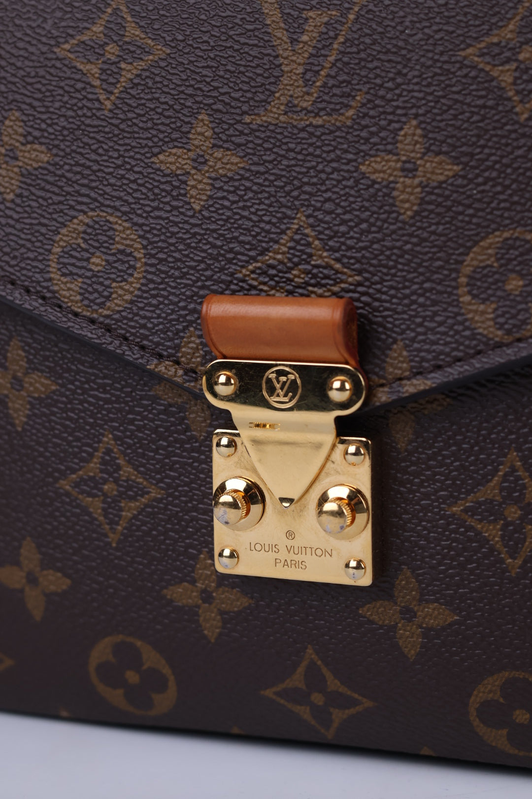 Louis Vuitton Métis Monogram
