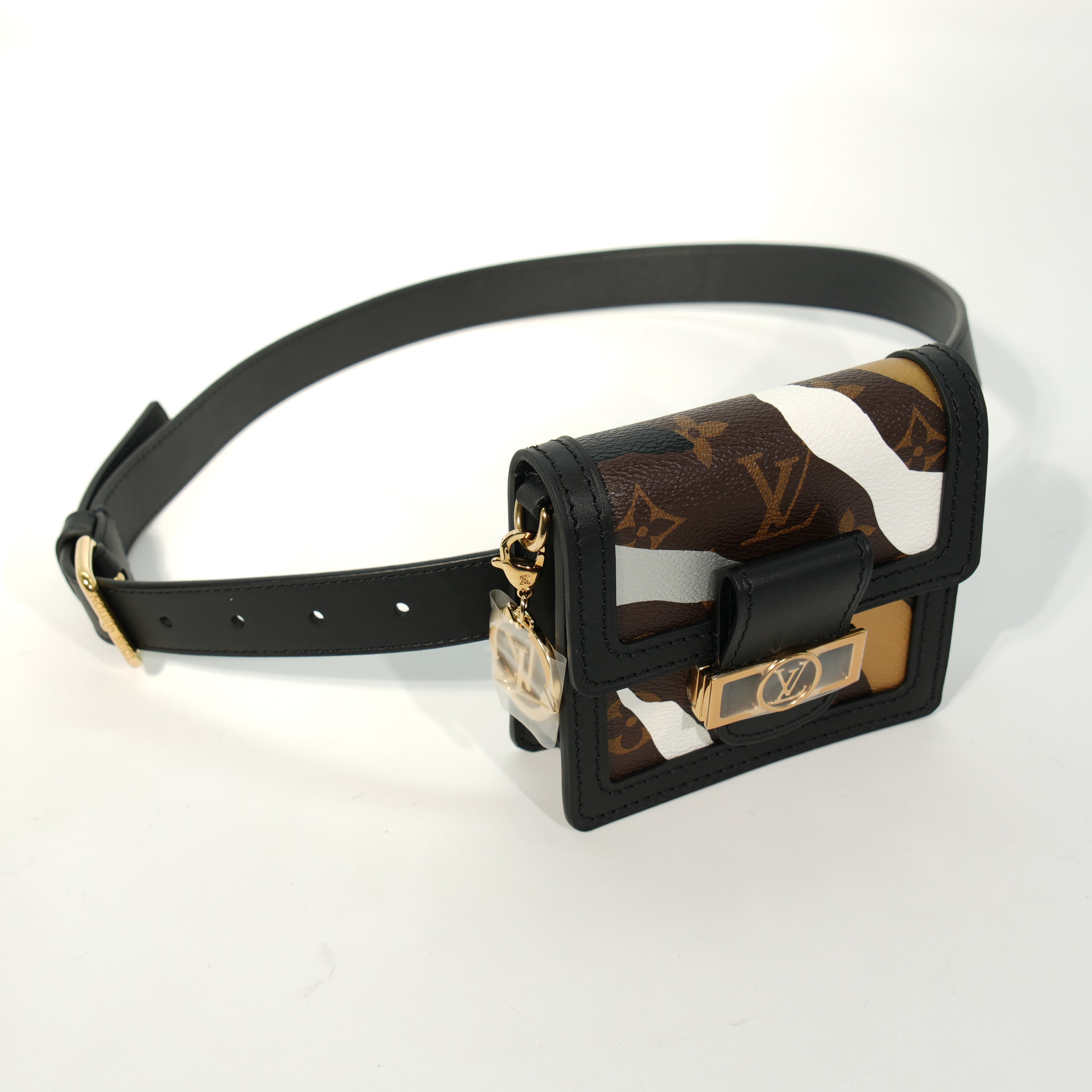 Louis Vuitton Marsupio Dauphine x LOL
