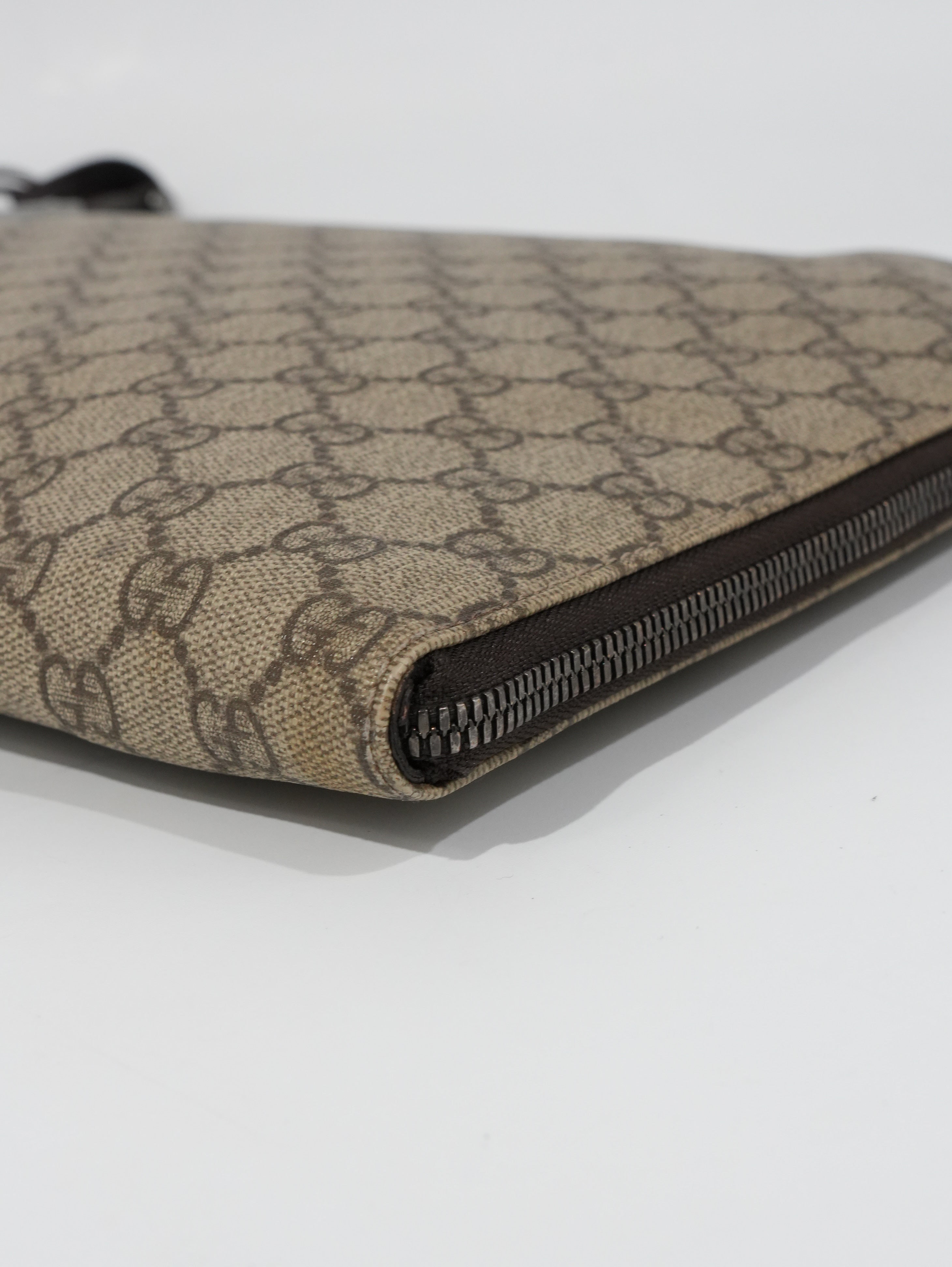 Gucci Porta Tablet GG Supreme