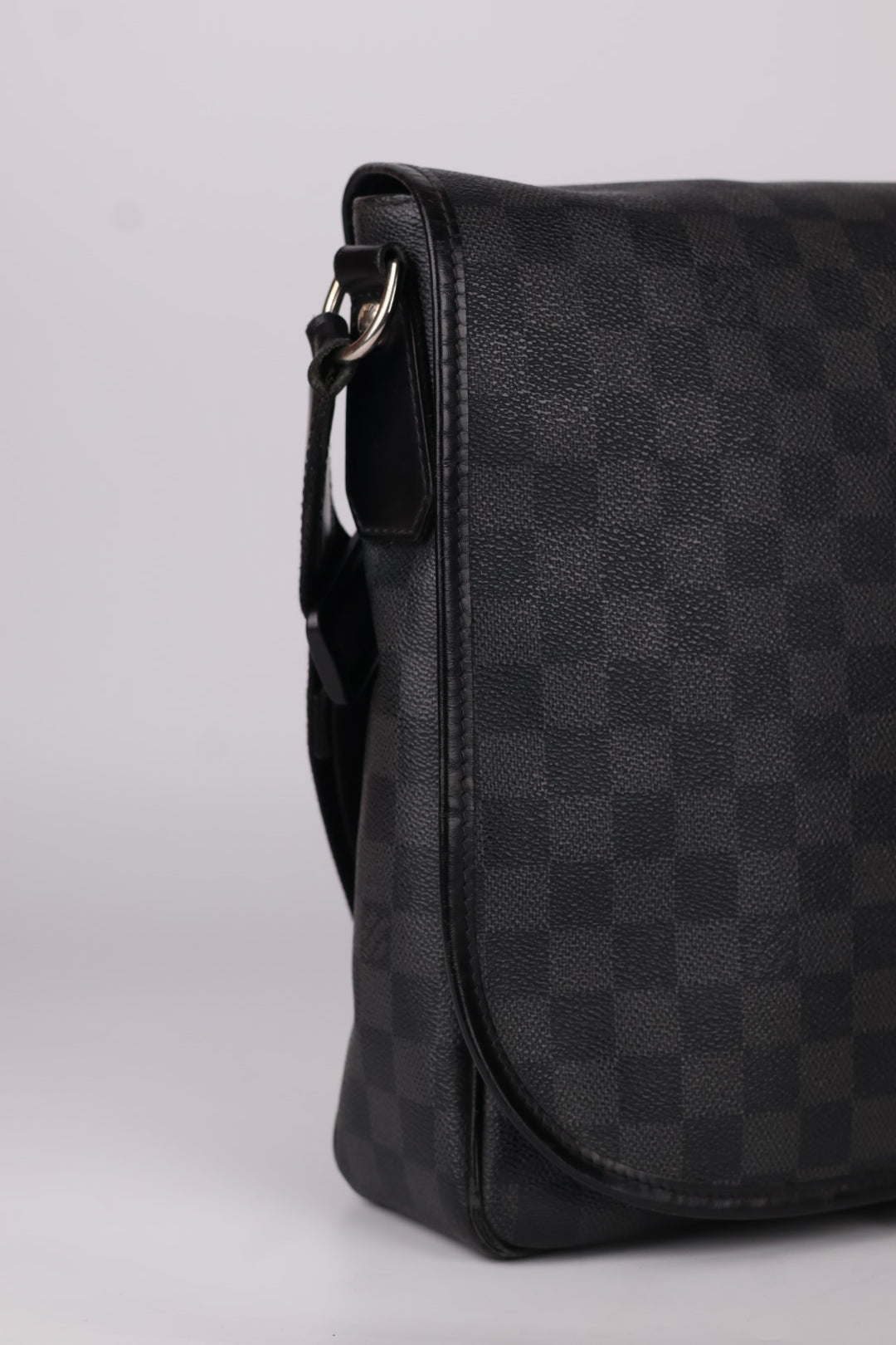 Louis Vuitton Abesses Messenger Damier Graphite
