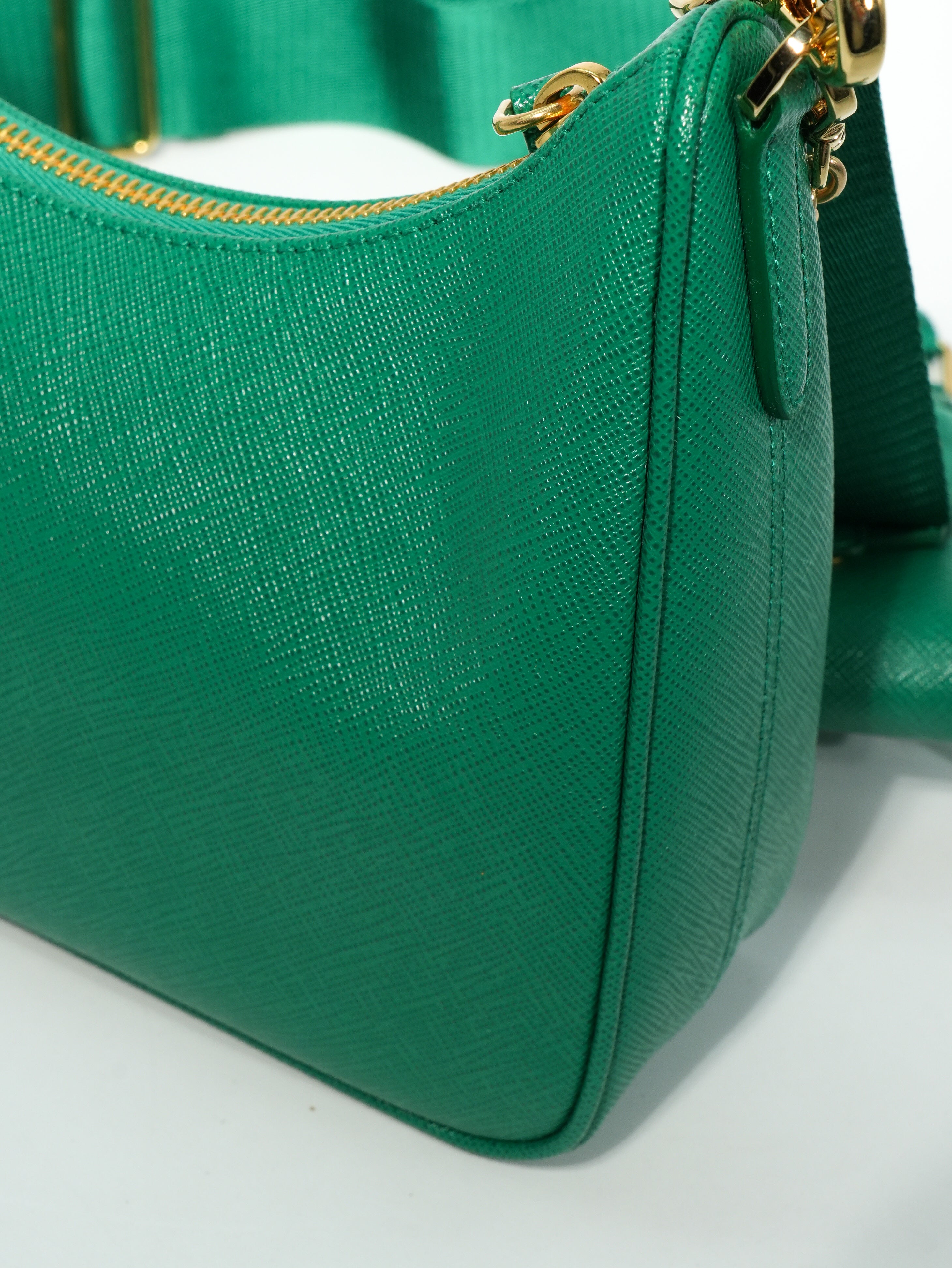 Prada Re-Edition 2005 Saffiano