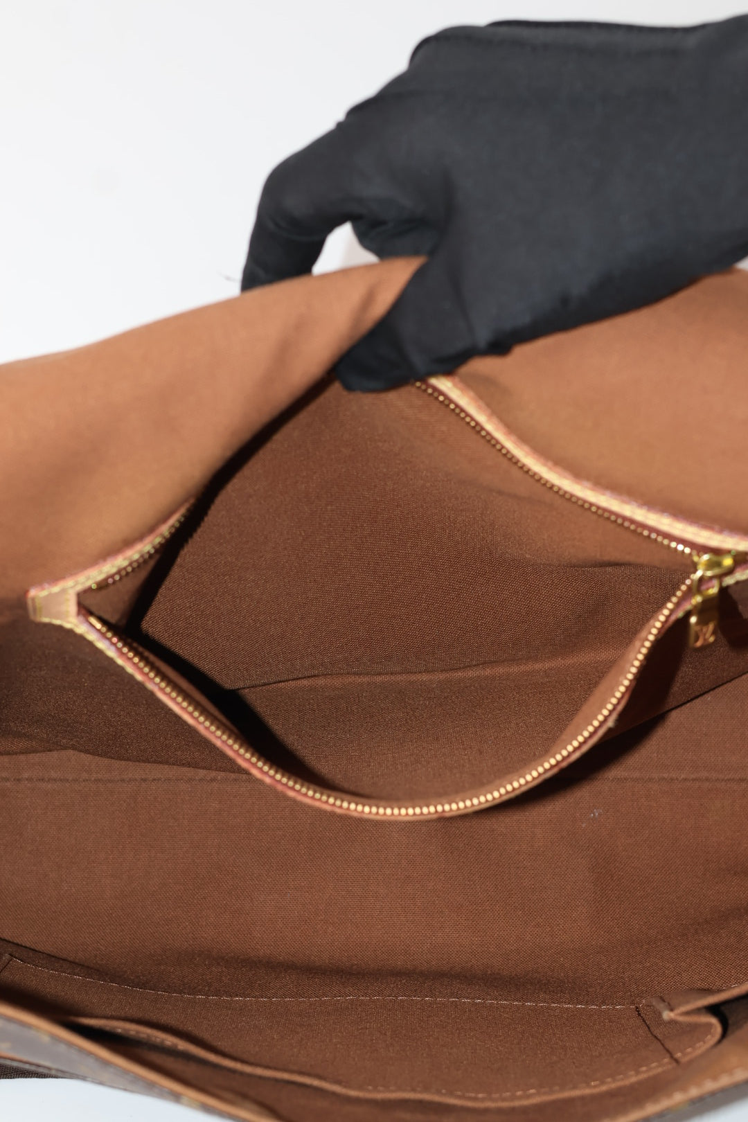 Louis Vuitton Abesses Messenger