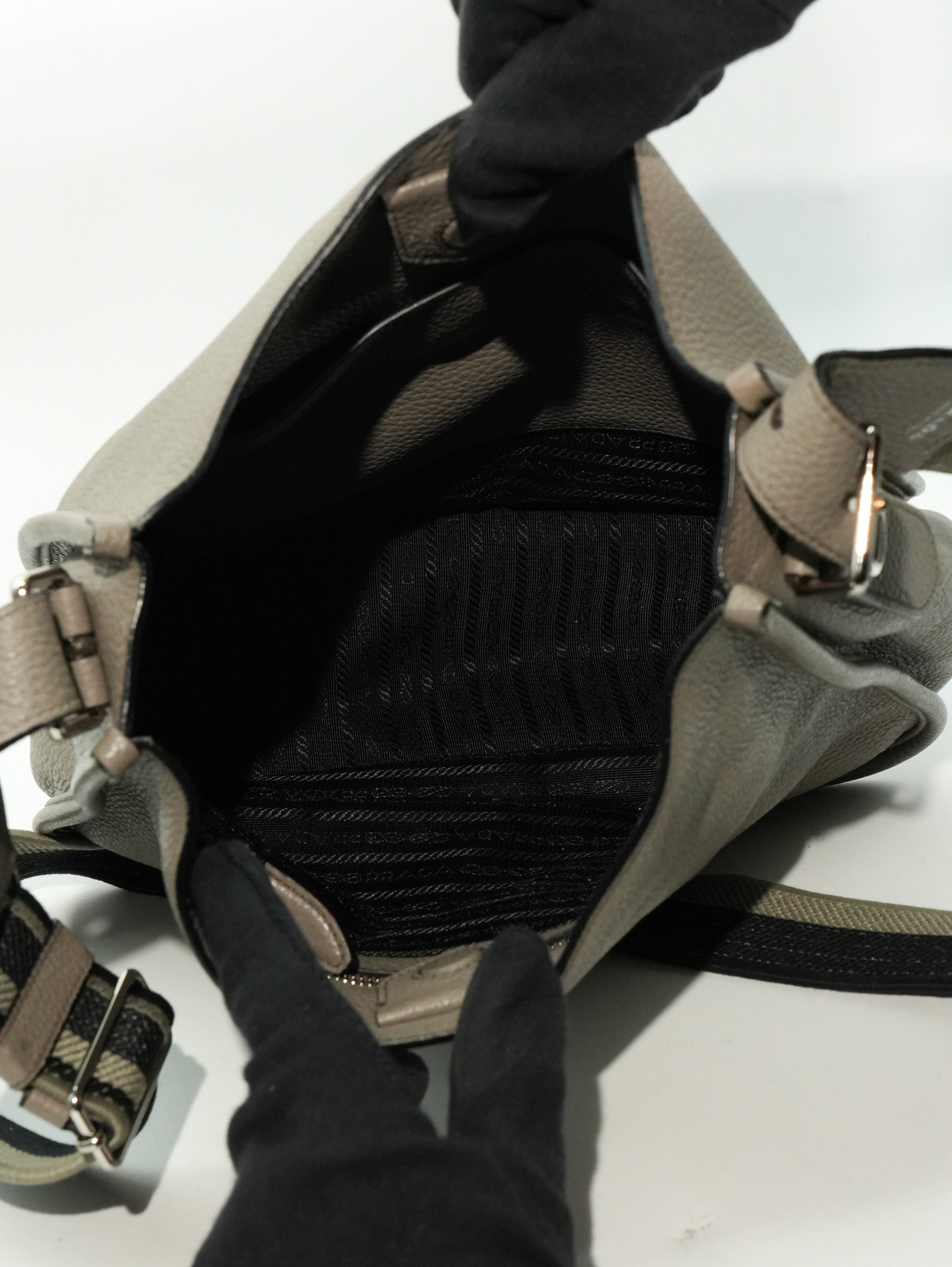 Prada Borsa a Tracolla in Pelle