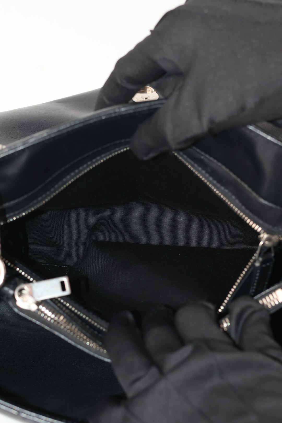 Saint Laurent Lou Lou Media