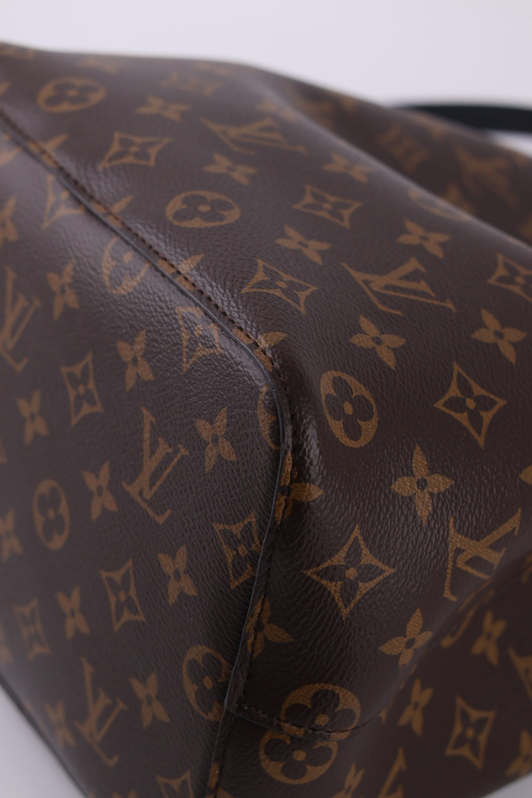 Louis Vuitton Neo Noé MM