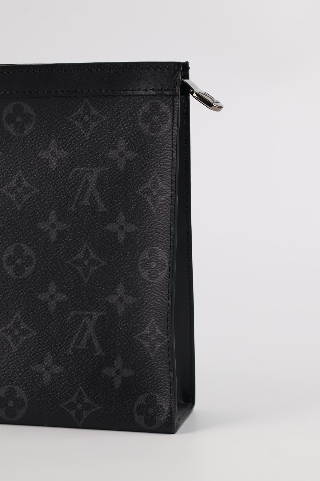 Louis Vuitton Pochette Voyage MM