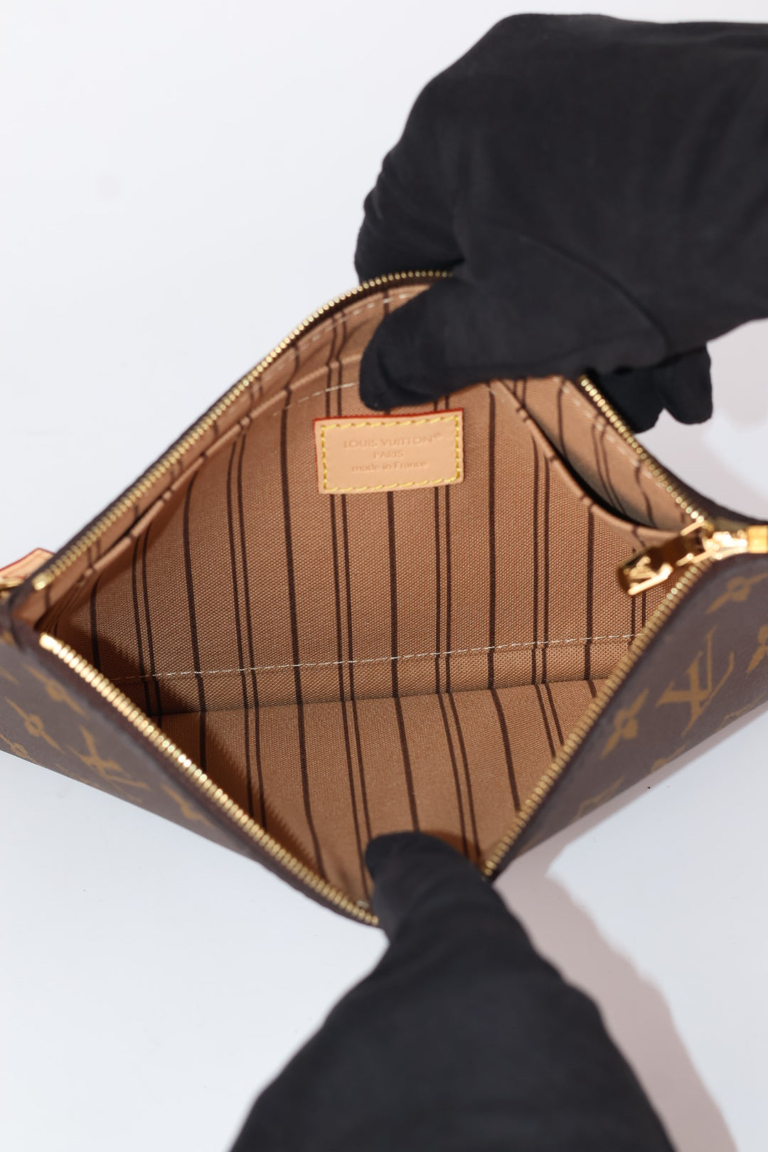 Louis Vuitton Clutch Monogram