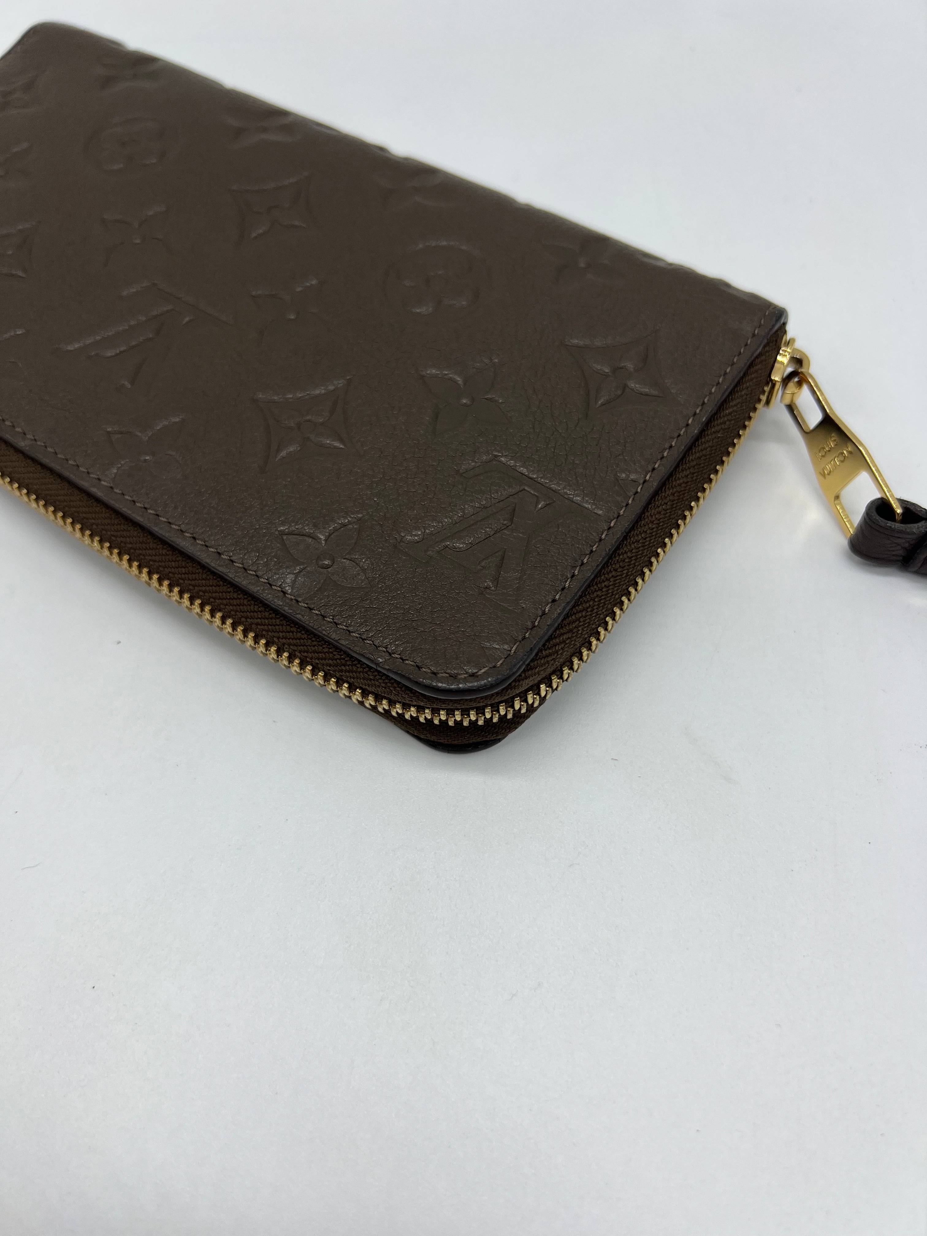 Louis Vuitton Organizer Zippy Empreinte