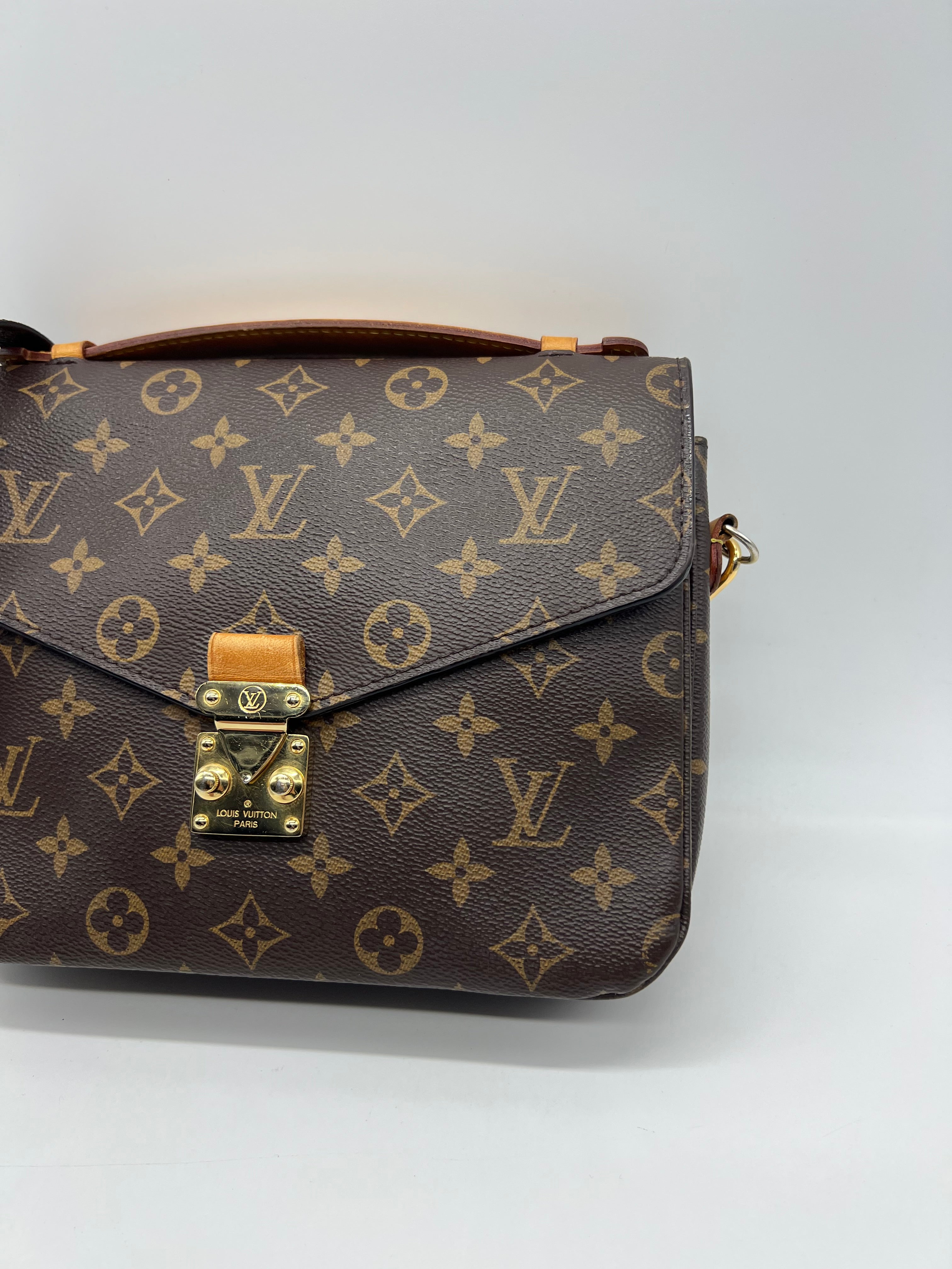 Louis Vuitton Métis Monogram