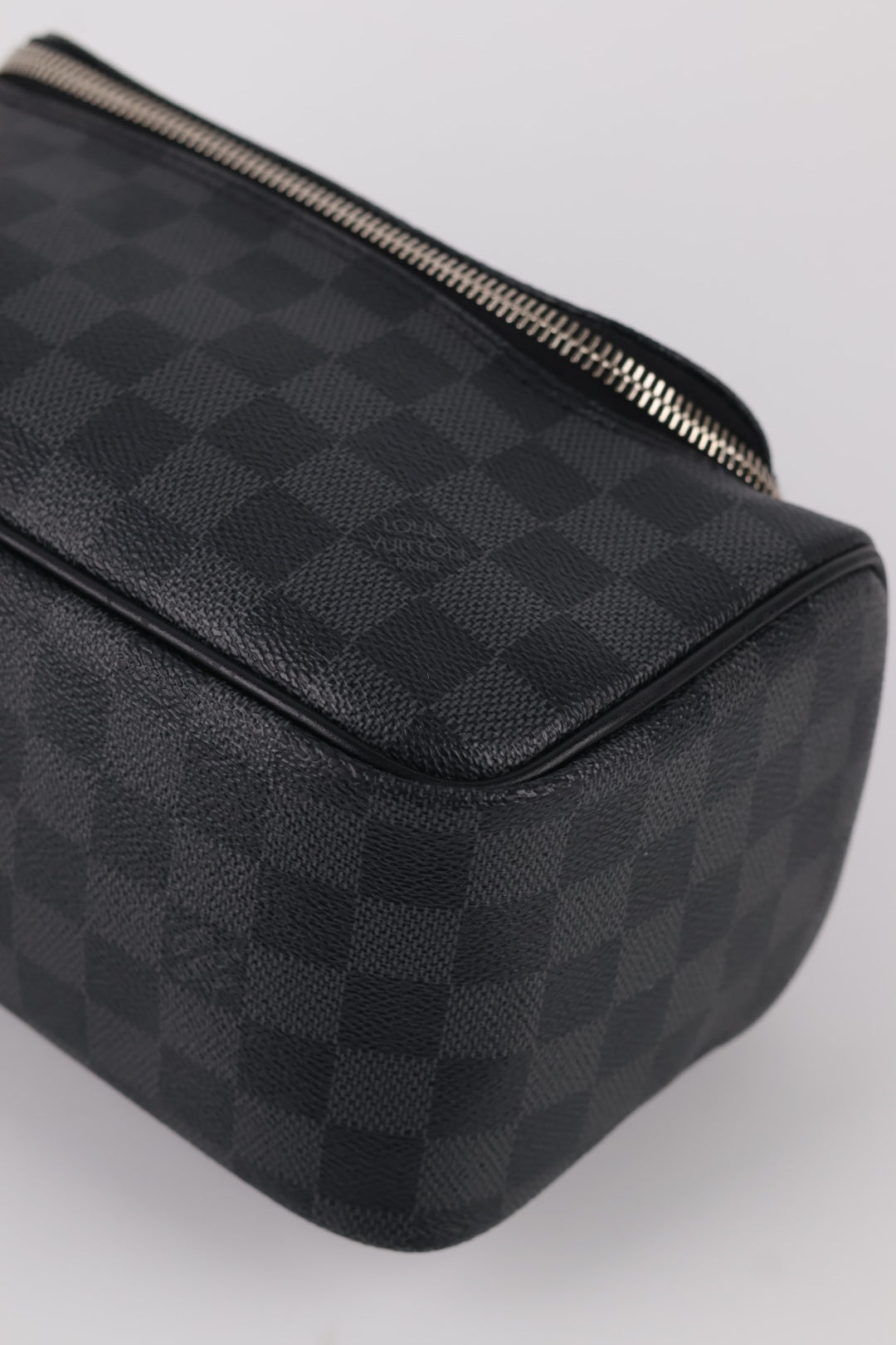 Louis Vuitton Pouch Toilette Damier Graphite