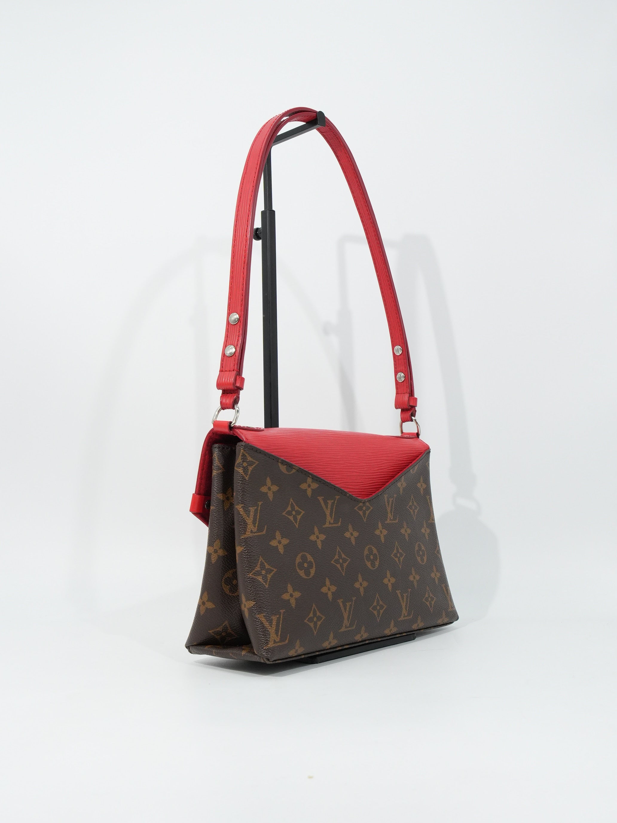 Louis Vuitton Saint Michel