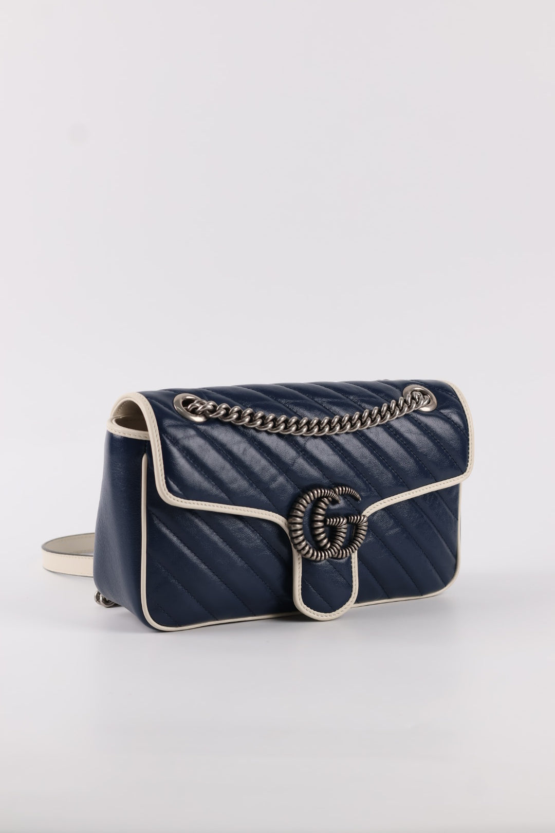 Gucci Marmont Media in Pelle