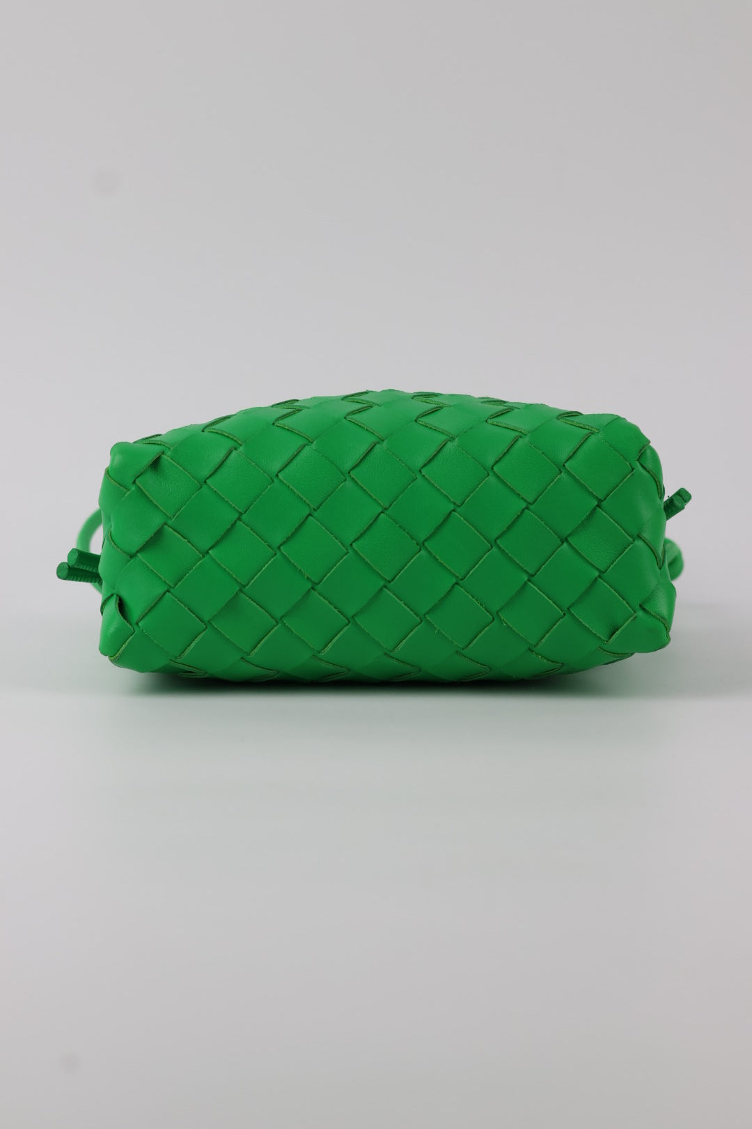 Bottega Veneta Loop in Pelle