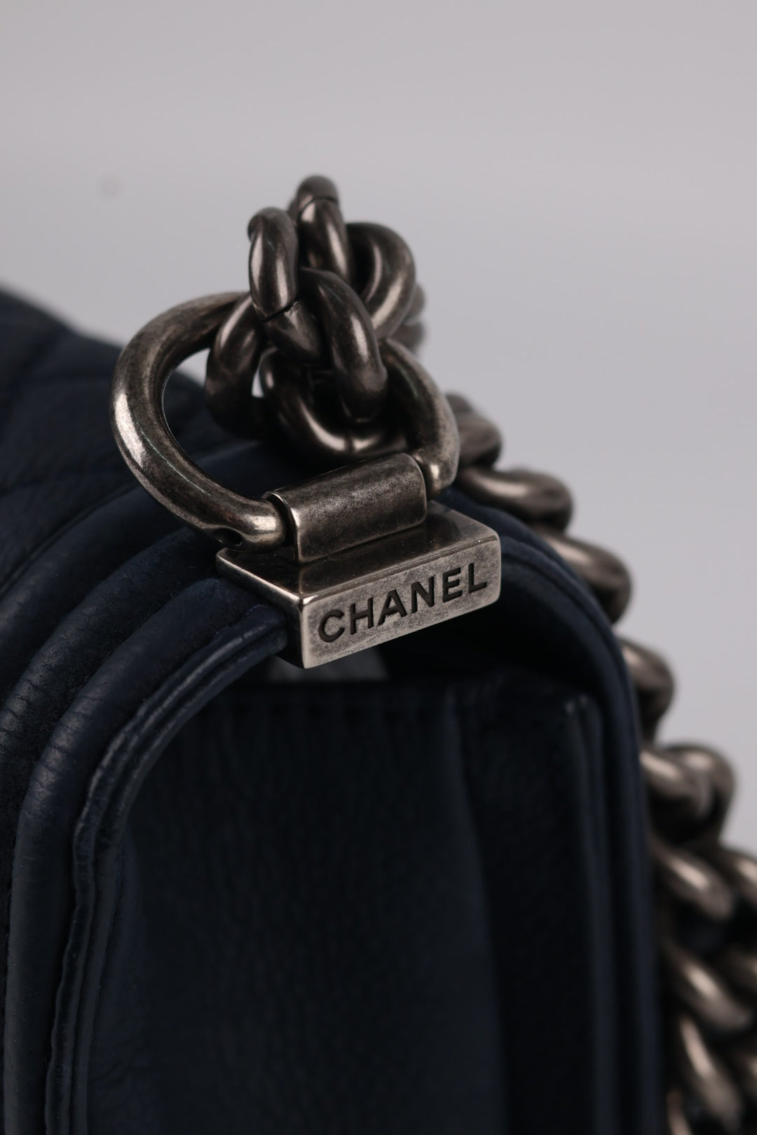 Chanel Boy Media Nabuk