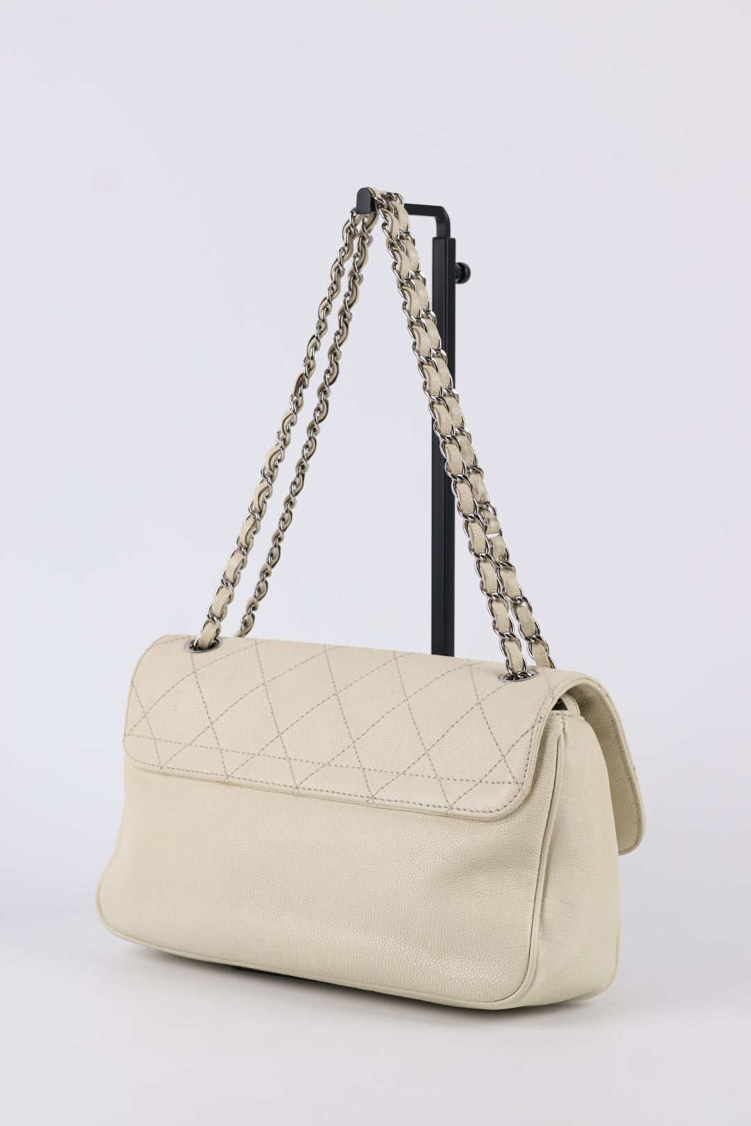 Chanel Reissue a Tracolla Caviar